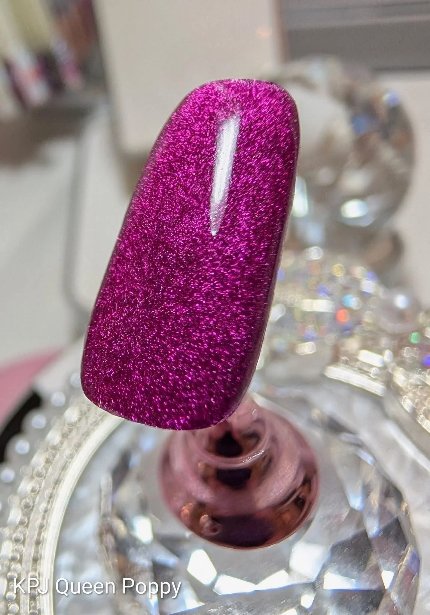Queen Poppy - Item#014-002