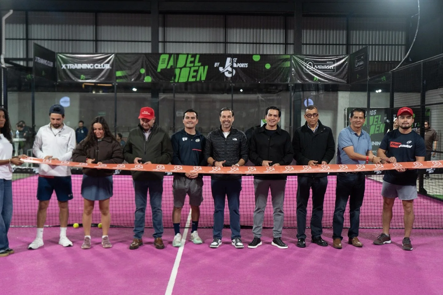 Gran arranque del P&aacute;del Open by Just Sports 2026. 🎾🍃

Un torneo que re&uacute;ne a m&aacute;s de 300 jugadores de distintas ciudades y categor&iacute;as, fortaleciendo la competencia, la convivencia y el crecimiento del p&aacute;del en nuest