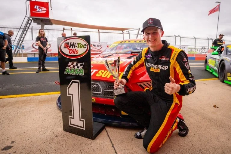 Morris Completes TA2 Clean Sweep in Wet QR Thriller