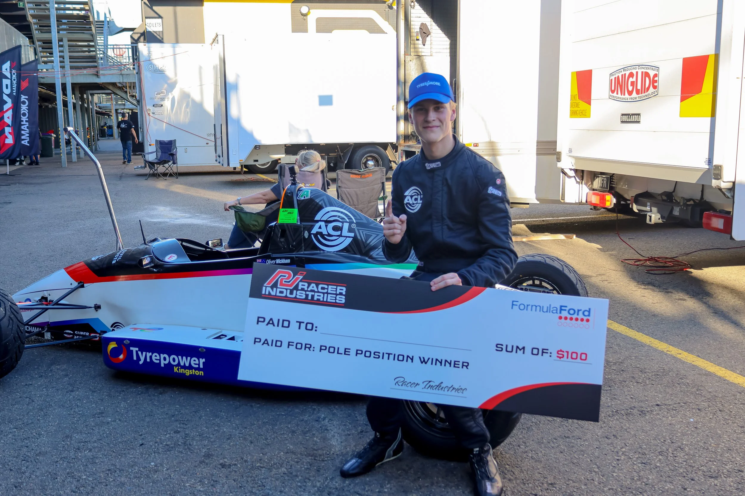 Oli Wickham storms to Yokohama Tyre AASA Australian Formula Ford Championship pole in Sydney