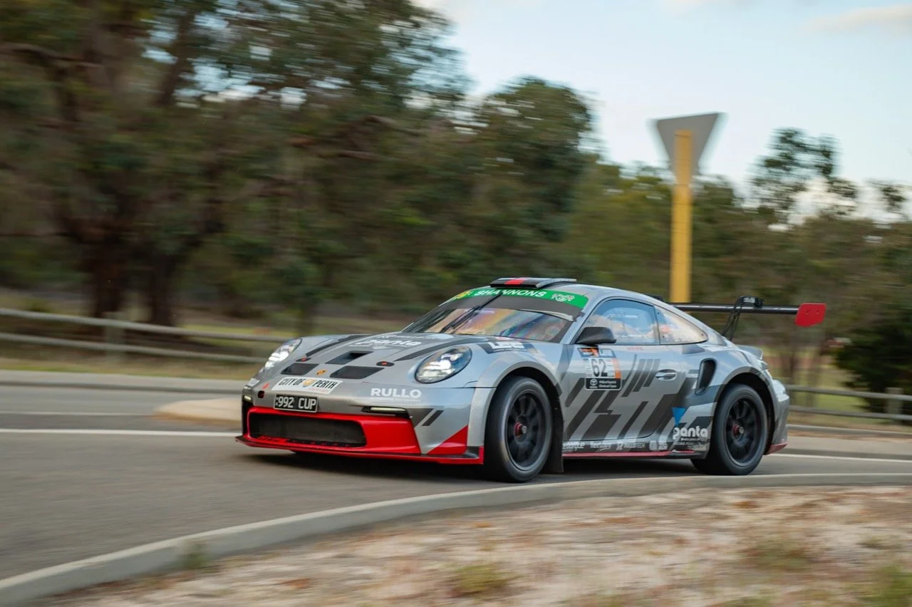 The power of the Porsche - new leader after Day 3