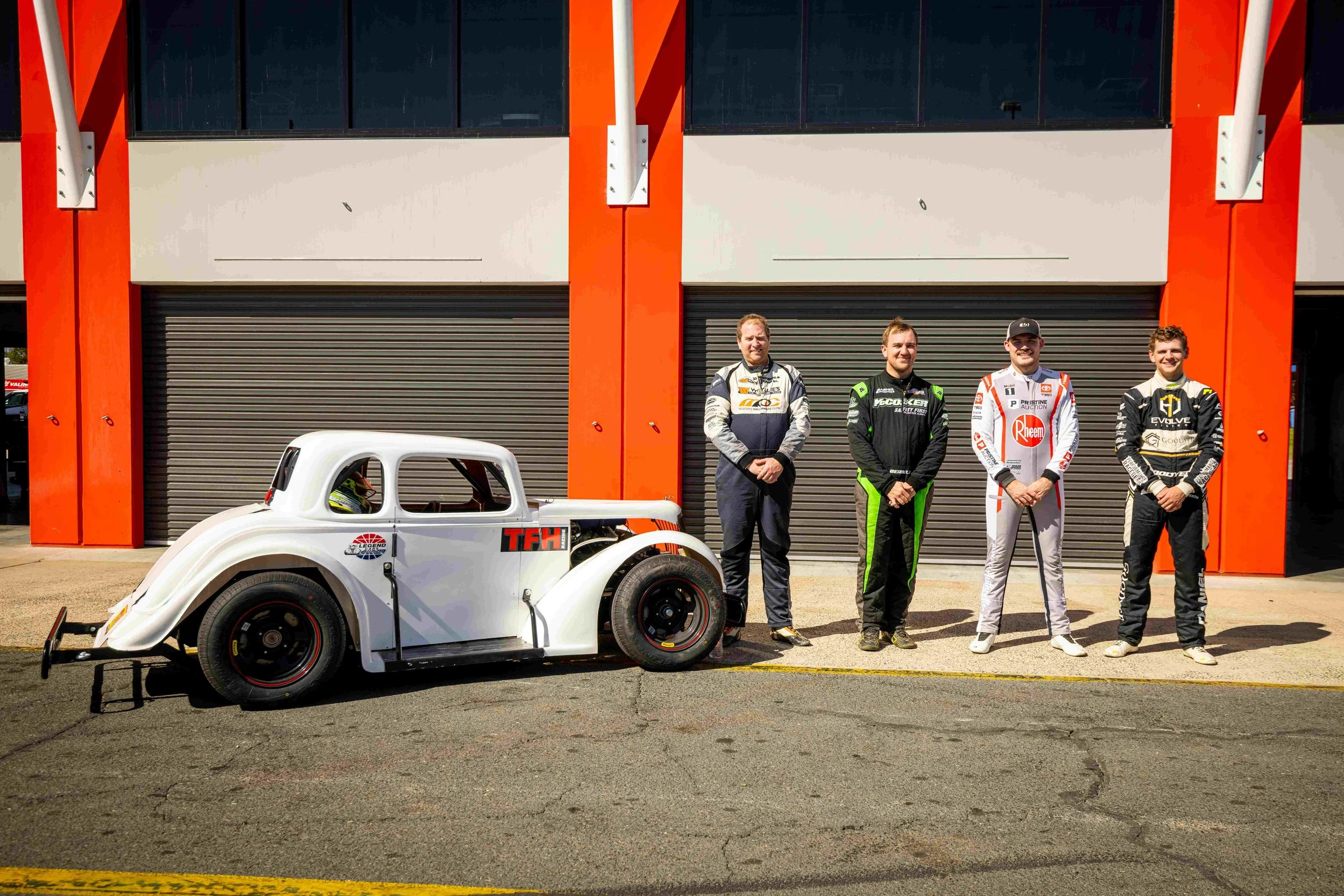 Speedway stars steer Legend Cars 