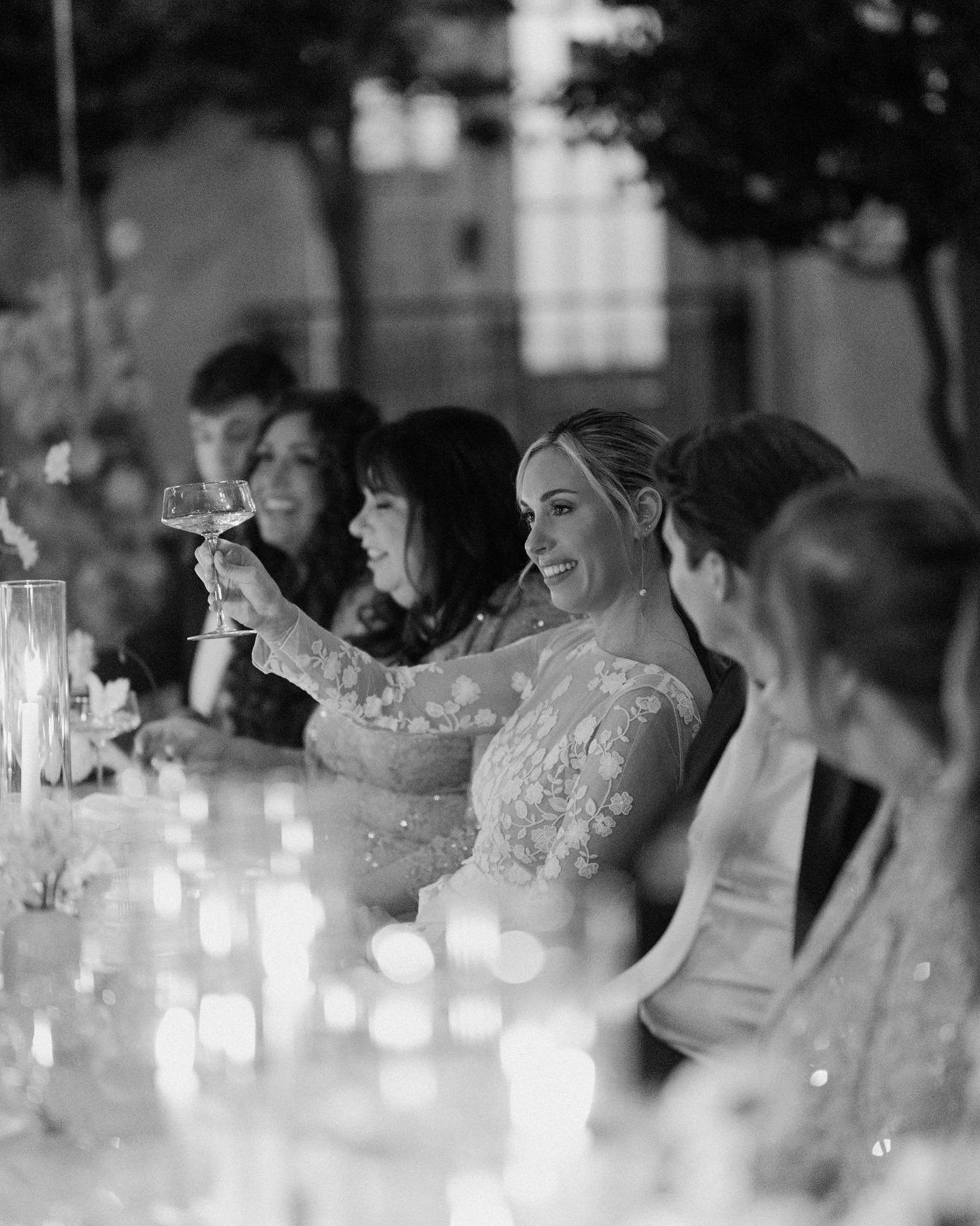 celebration for Rachel + Ian ✨🤍 with an incredible vendor team // planning + design @gracehellerevents floral design @bloomsbymelly stationary @linenandpoppi hmua @veiledvanityartistry venue @ebellsantaana rentals @sigpartyrentals