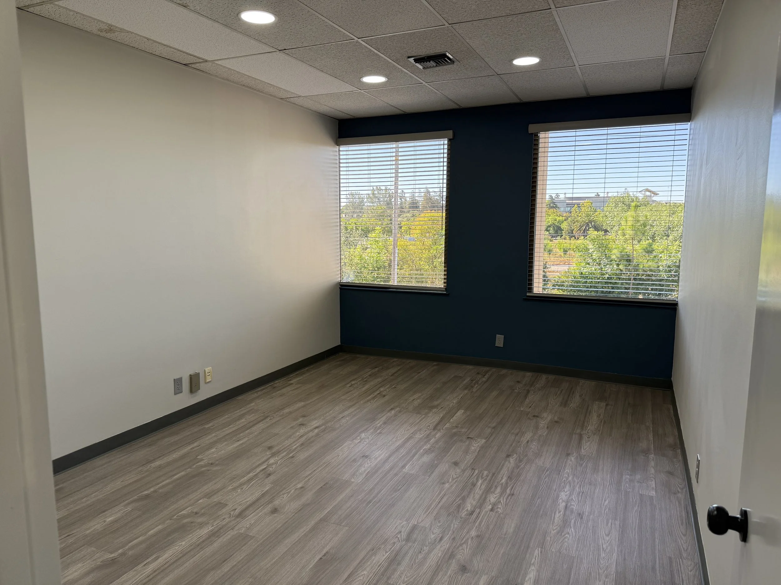 This 986 Sq Ft provides a functional layout with an inviting open reception area, three private offices, a spacious closet and a flexible space than can be used as a kitchen or for other purposes.