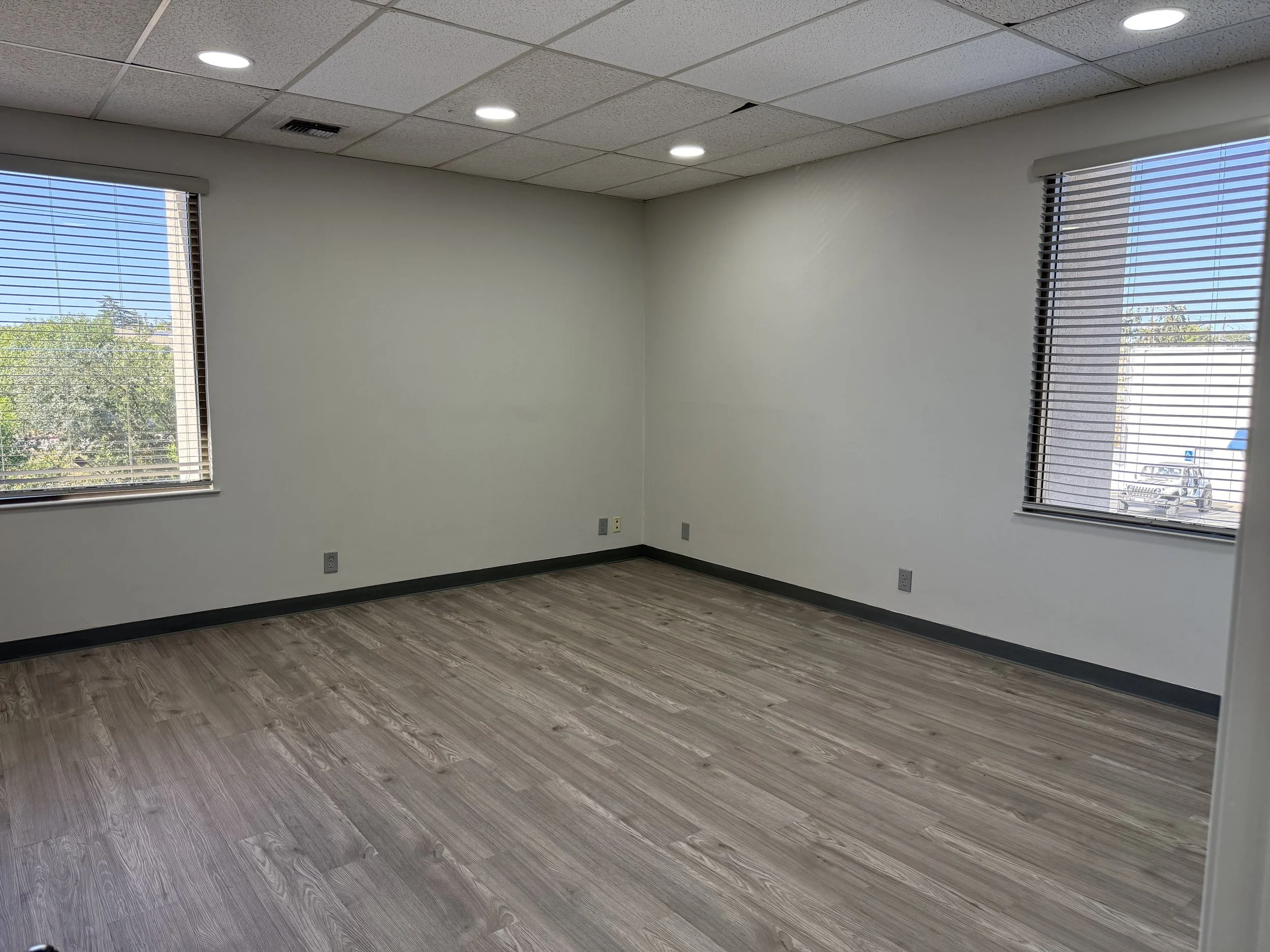 This 986 Sq Ft provides a functional layout with an inviting open reception area, three private offices, a spacious closet and a flexible space than can be used as a kitchen or for other purposes.