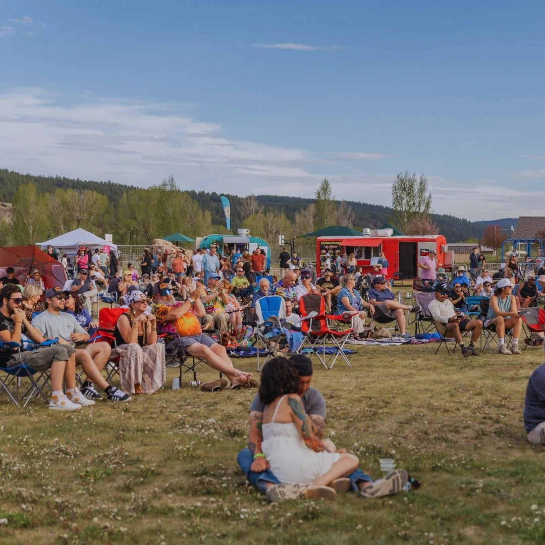 🎶✨ Gather your friends, throw on your costumes, and celebrate community with a free afternoon of live music, food, and fun at Halloween Hootenanny! From festive activities to the soulful sounds of the DJ Williams Band, it&rsquo;s all happening in th