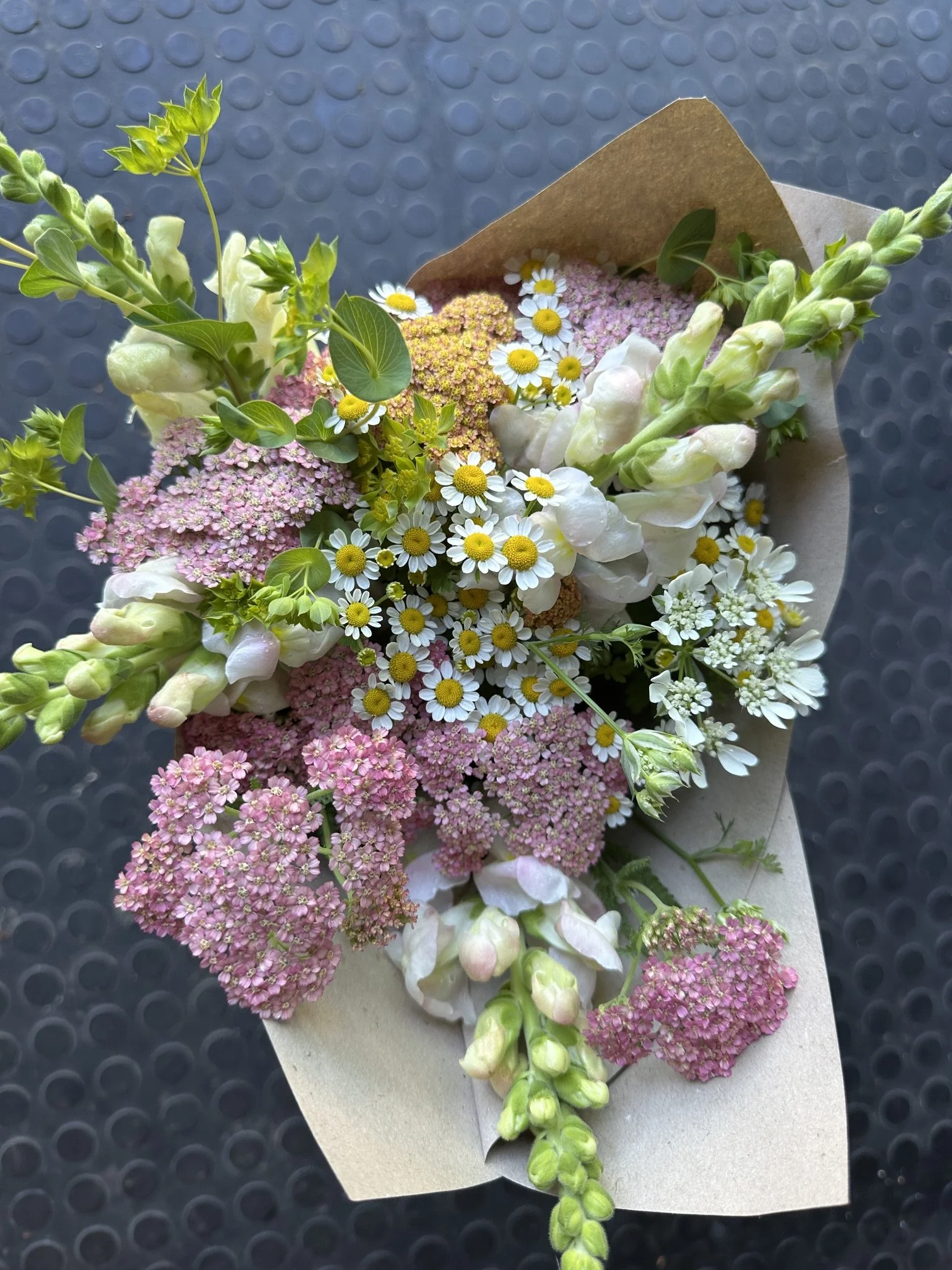 petite summer bouquet