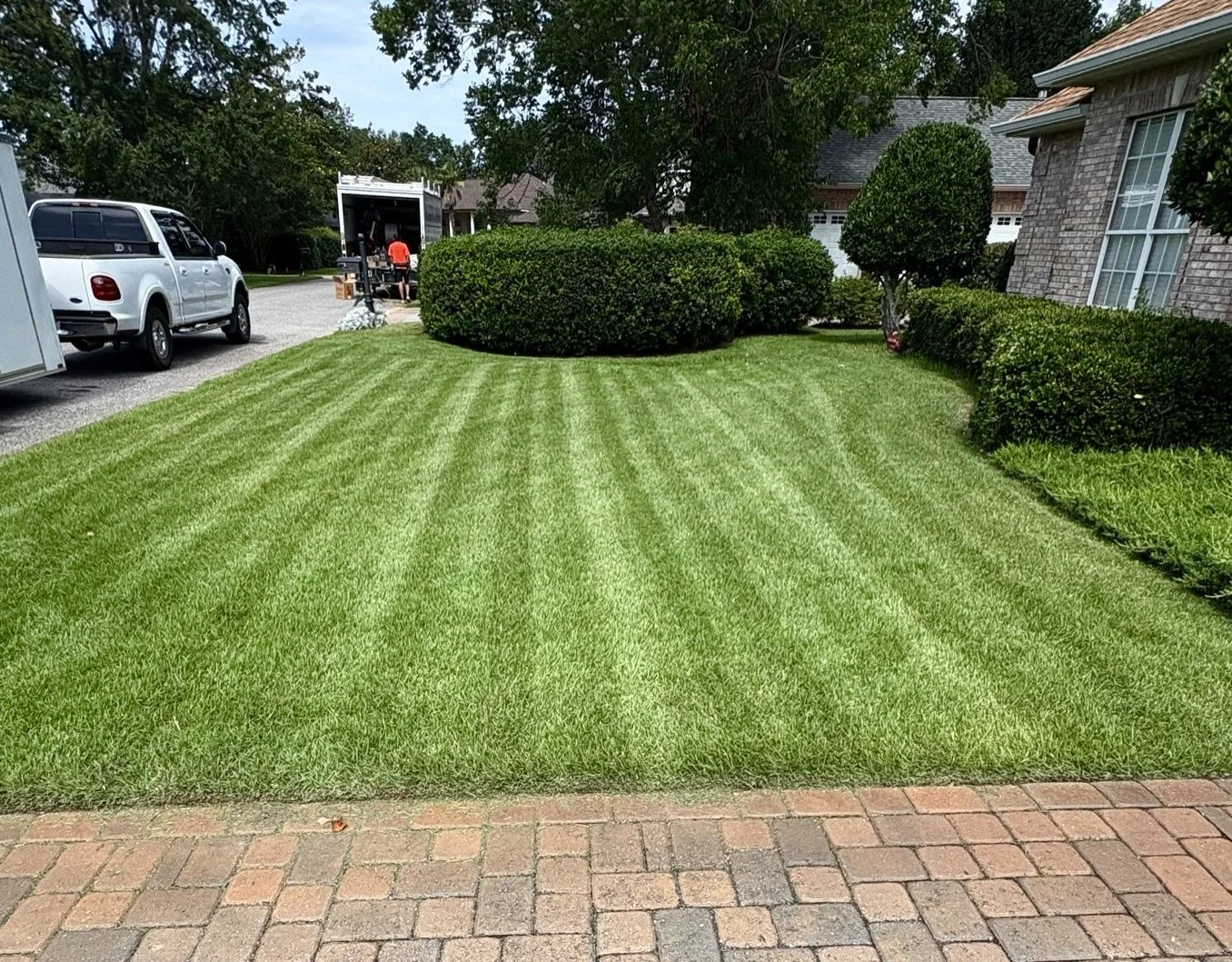 Fresh stripes and headed to the next one.

More than lawns. We&rsquo;re neighbors.

#NicevilleFL #LawnCare #FradyDogsLawnCare