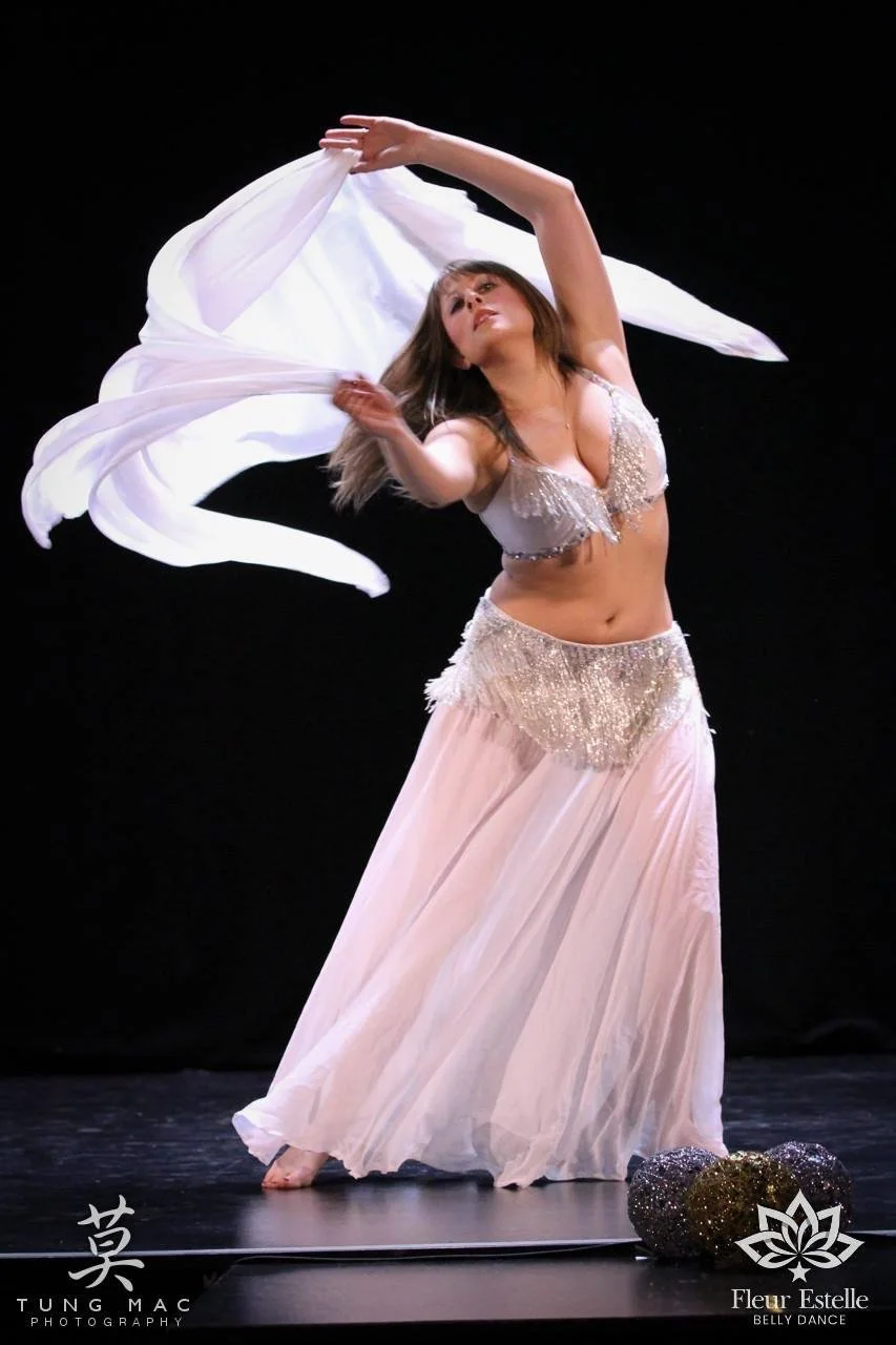 belly dancer for events in wales cheshire manchester liverpool england corporate events weddings