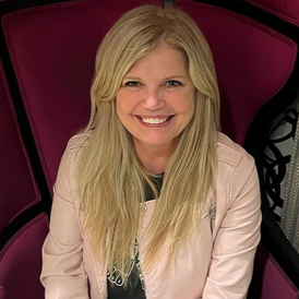 Jules Wyatt smiling after a Power Hour with marketing strategist Kristy Krugh