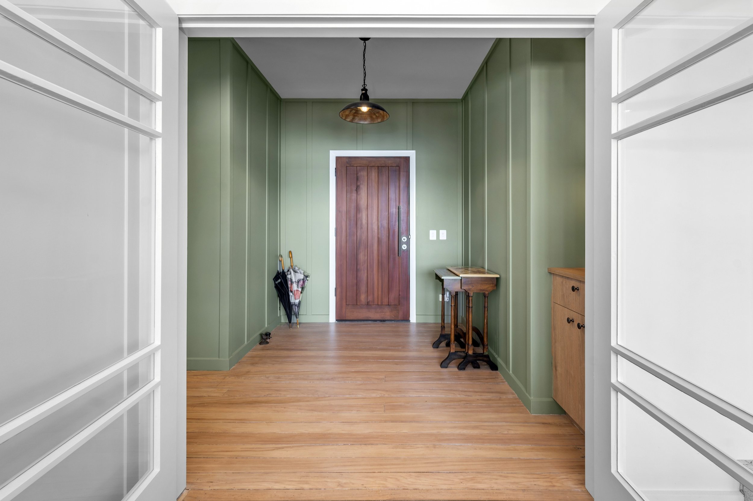 Acacia Rd - Hallway.jpg
