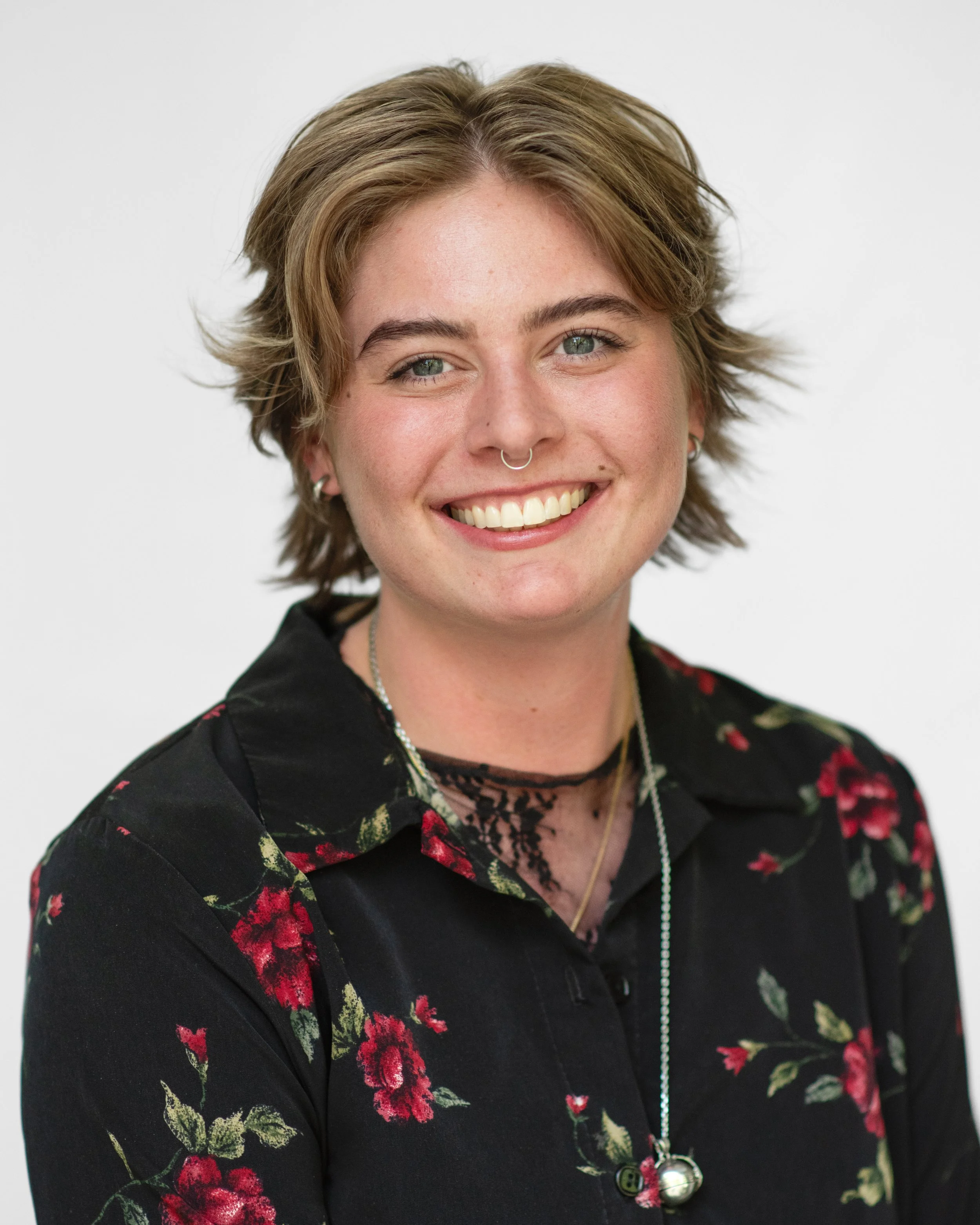 Andie Schaffer (director) joined Nevada Countyβs theatre scene last year and is thrilled to have connected with so many wonderful artists. This is Andieβs second time working on a piece of devised theatre, the first was in Tim Millerβs βBody Mapsβ. Y