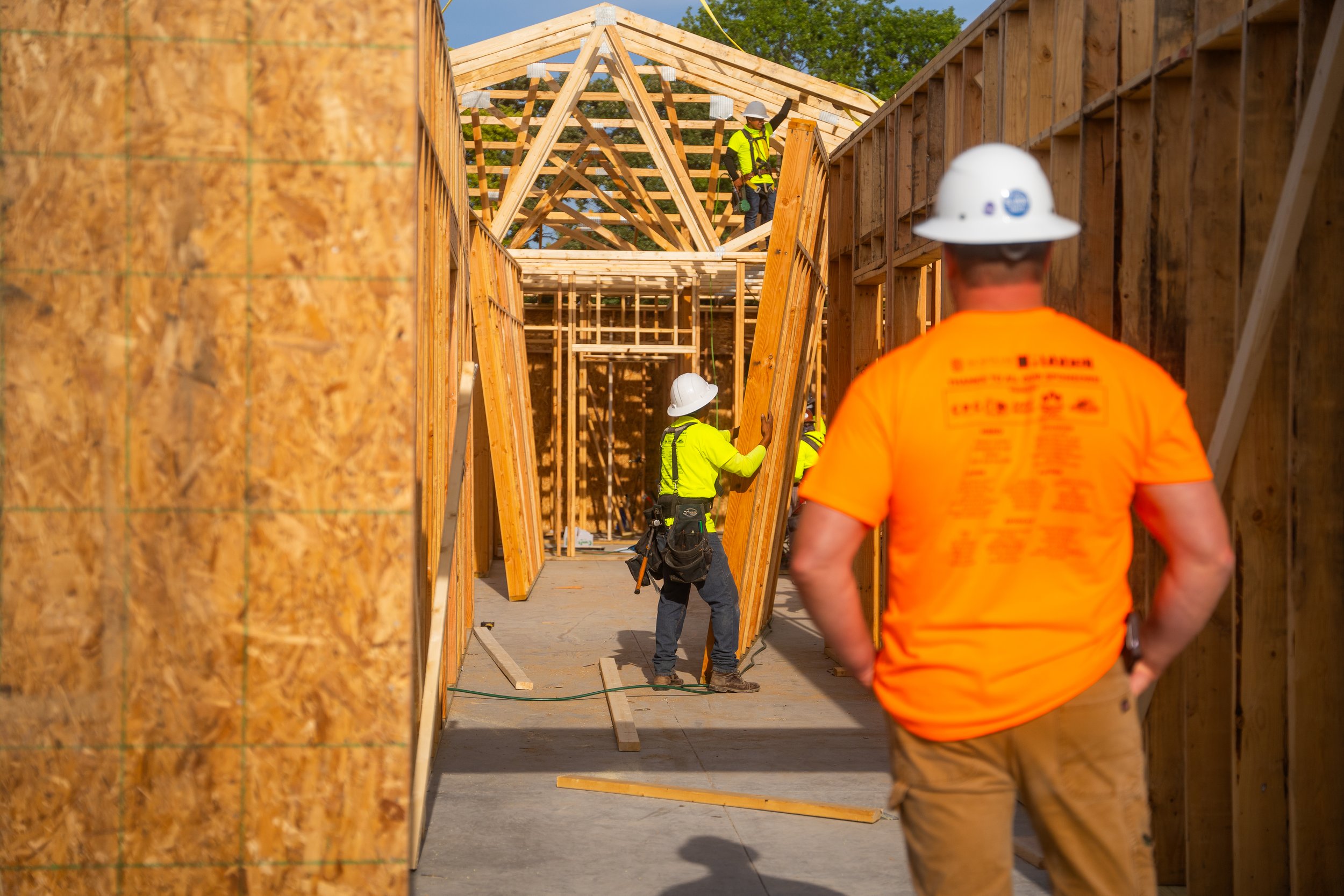 HRC_Homes_For_Hope_Extreme_Build_2024_Photos-61.jpg