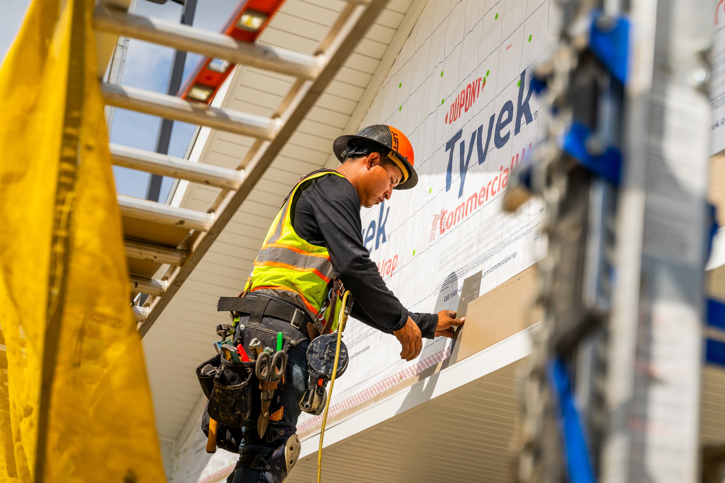 HRC_Homes_For_Hope_Extreme_Build_2024_Photos-12.jpg