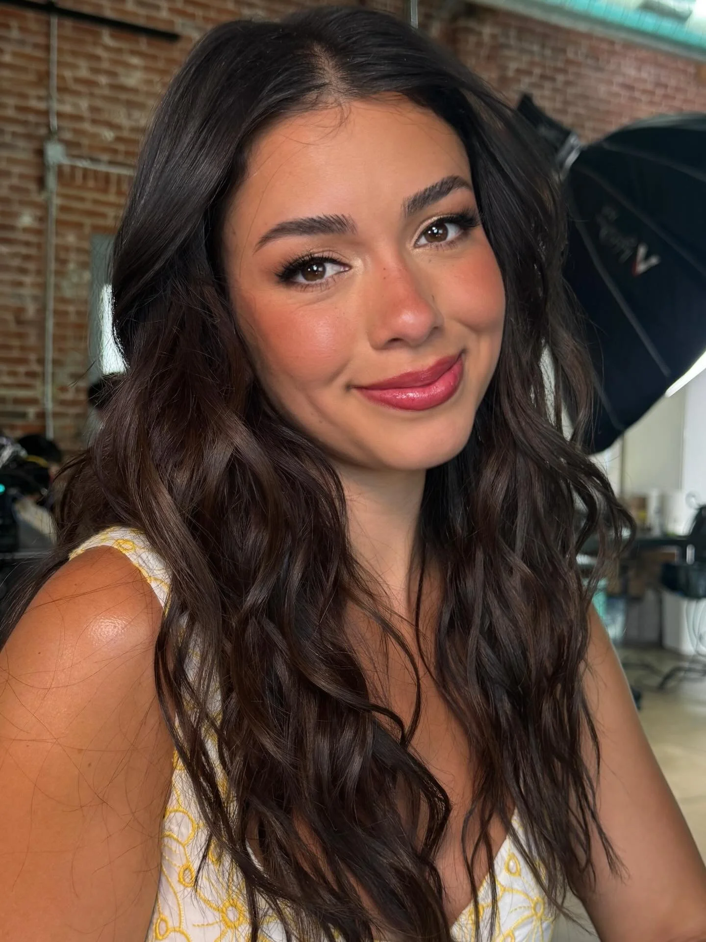 Got to glam this cutie @jenniferlaffleck for @batiste_us @batiste_hair 💫 

Hair @marjthestylist

#batiste #batistedryshampoo #losangelesmakeupartist #slomw