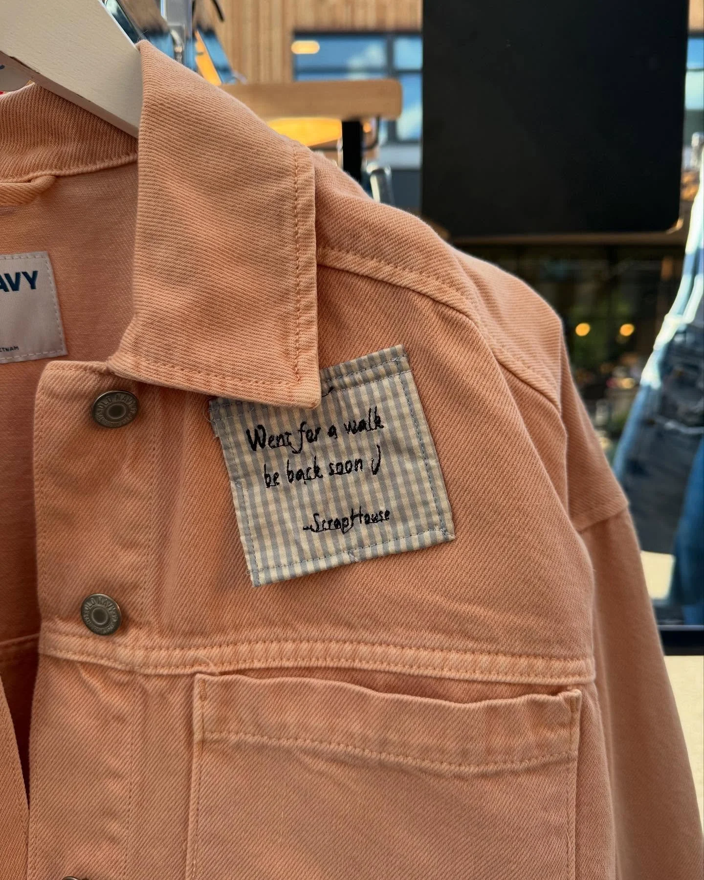 Scrap fabric &mdash;&gt; post notes, all handwritten and embroidered on this darling pink jacket! 
&bull;
&bull;
&bull;
#stickynotes #jacket #denim #upcycle #handmade #embroidery #bozeman #smallbusiness #montana #scraps #fabric
