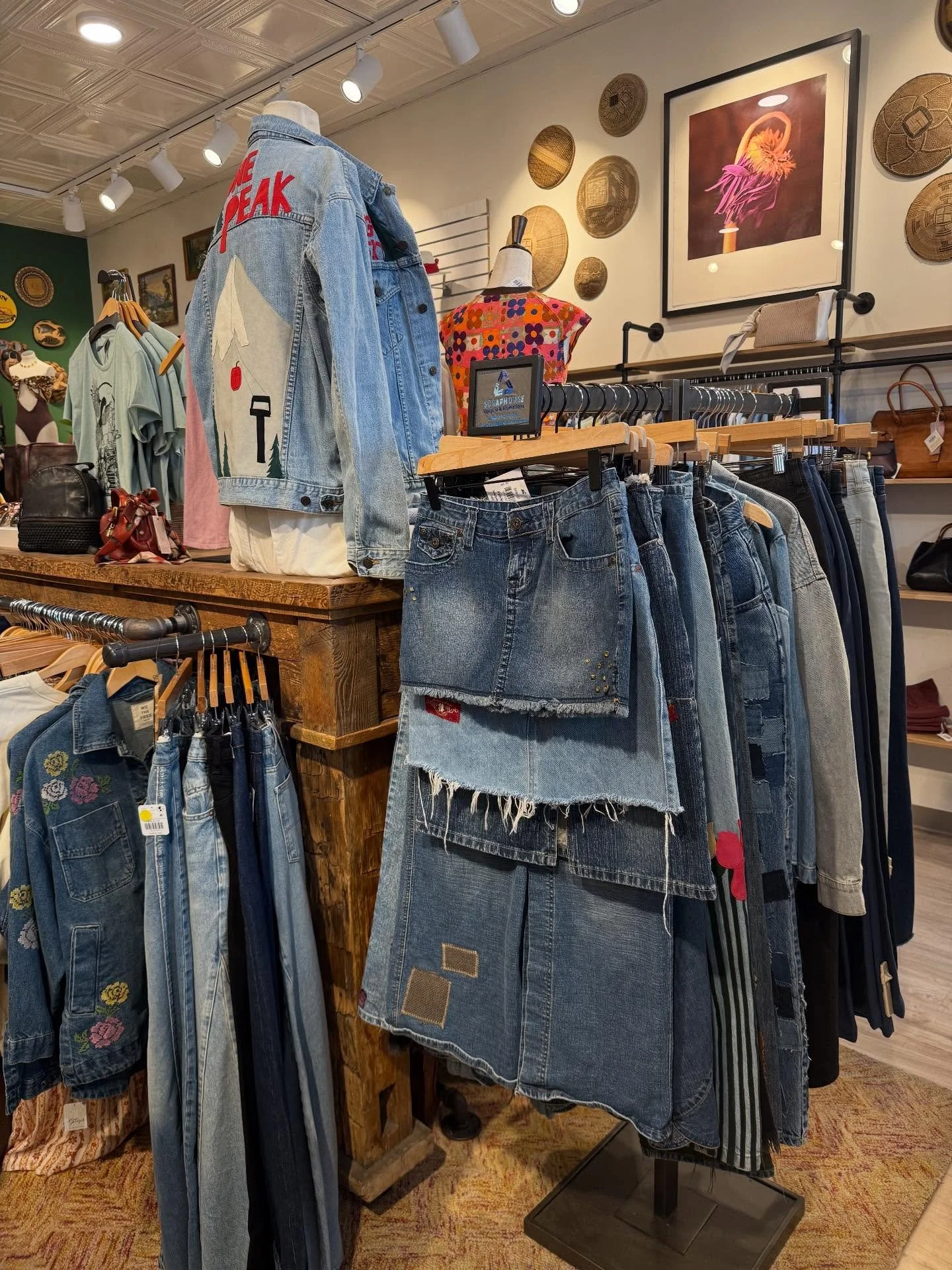 ScrapHouse is officially back out on the floors @mokabzn located downtown Bozeman! Make sure to stop by and check out the monthly rotation of one of a kind pieces! 
&bull;
&bull;
&bull;
#downtownbozeman #upcycle #denim #shopsmall