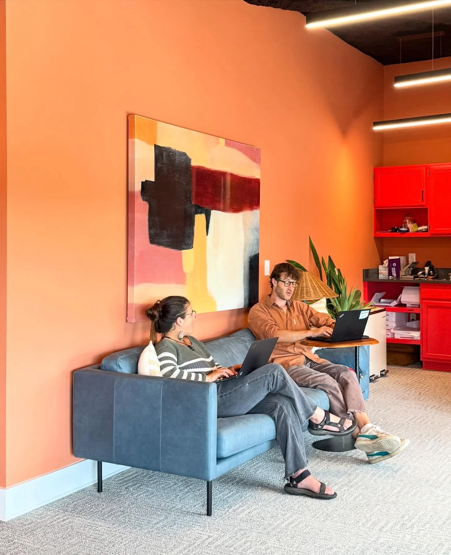 Coworking, but make it literal. 
One of our favorite nooks in action.