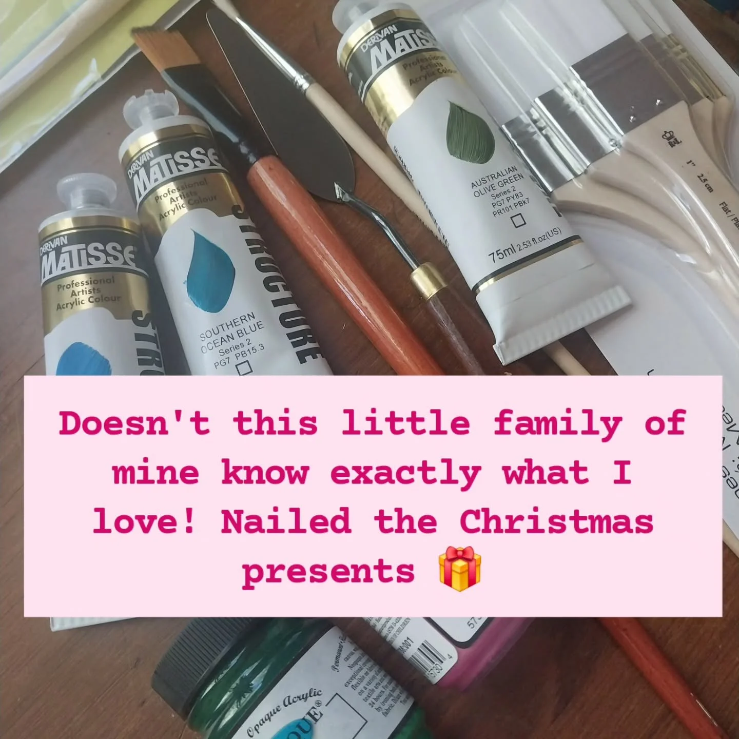 #paintingmakesmehappy 
#artforchristmas 
#abstractart 
#contemporaryart 
#artprintsonline