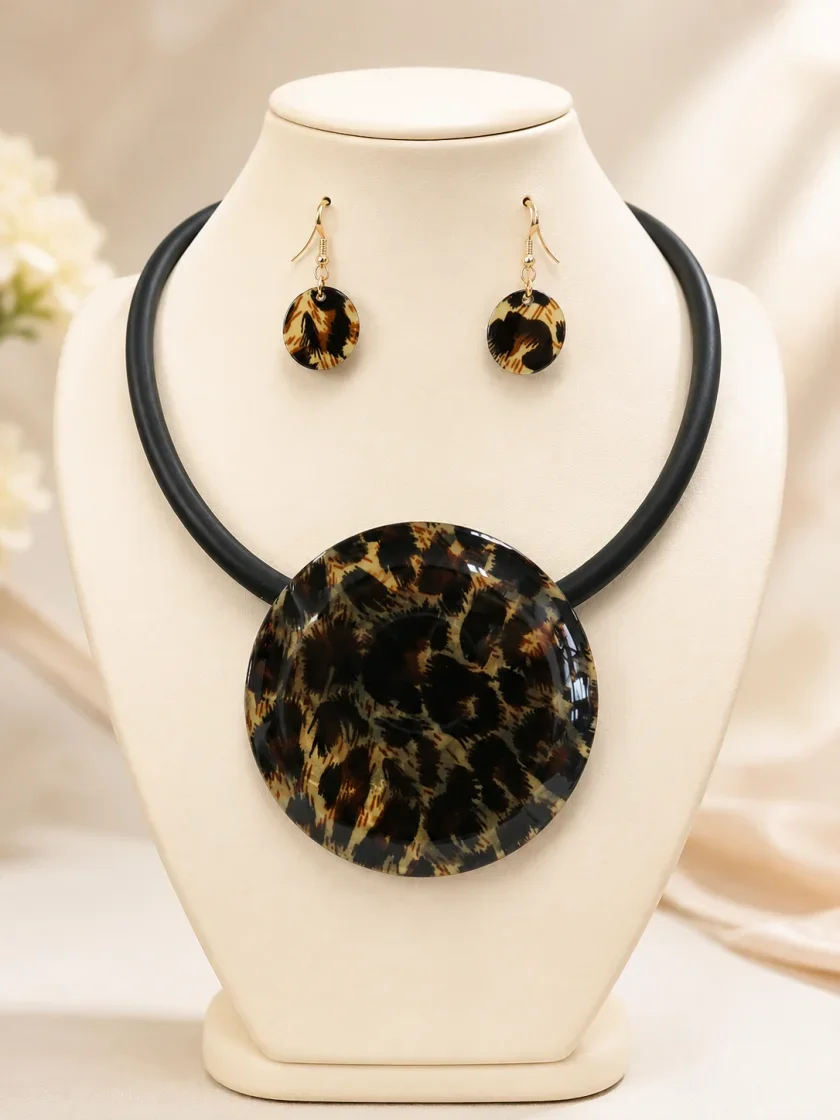 Black Cord Leopard Print Round Pendant Necklace Set
