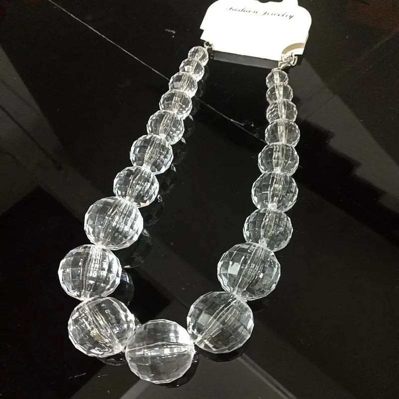 Geometric-Acrylic-Necklace-For-Women-Featuring-Beading-Design-In-A-Stylish-Magazine-Inspired-Look-1.webp