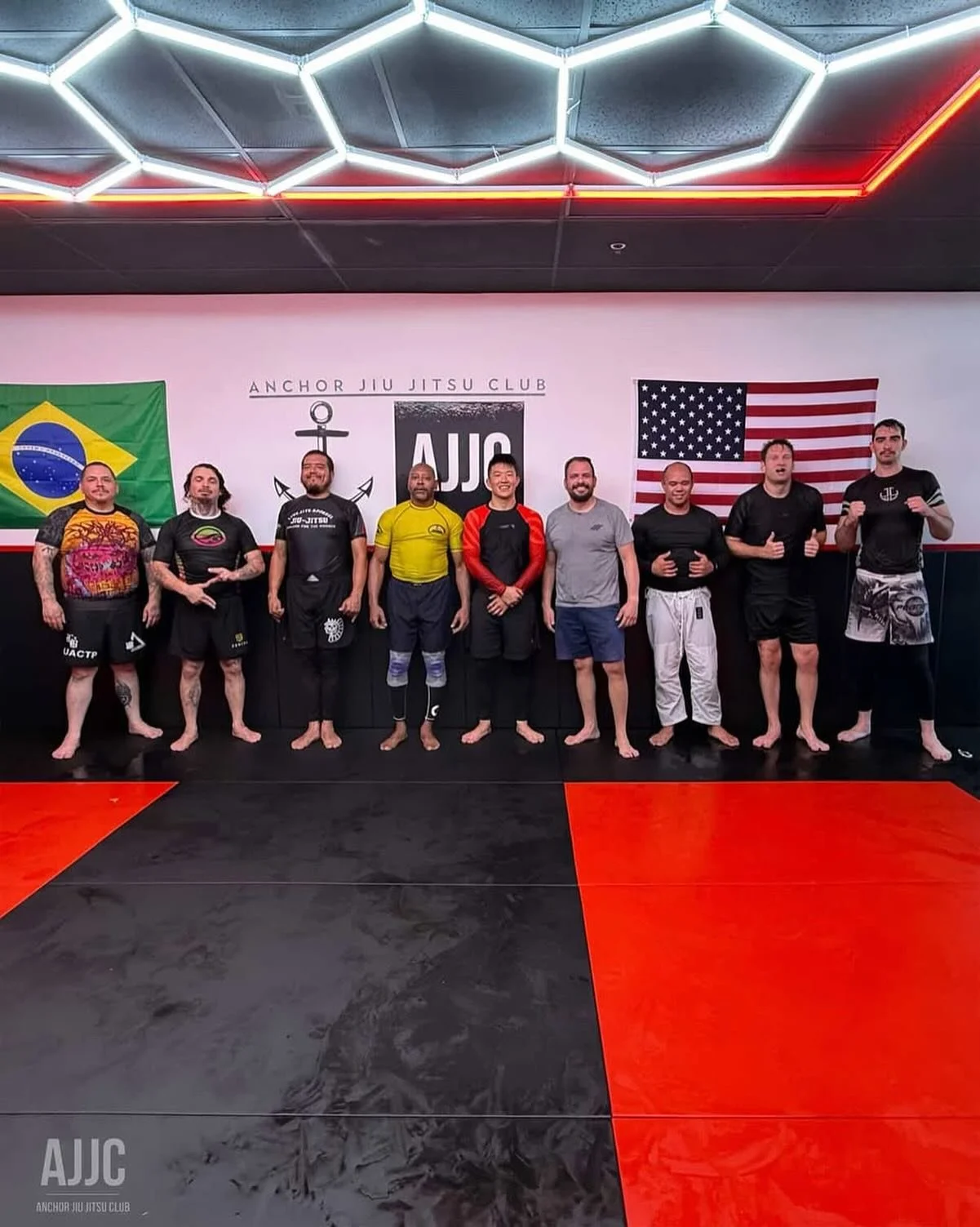 Hot Sundays in California @anchorjiujitsuclub #jiujitsu #lifestyle #goodhealth #goodday #sunday #openmatsundays #summertimerolls #club #zenith #califonia #chino #cityofchino 🏴&zwj;☠️⚓️