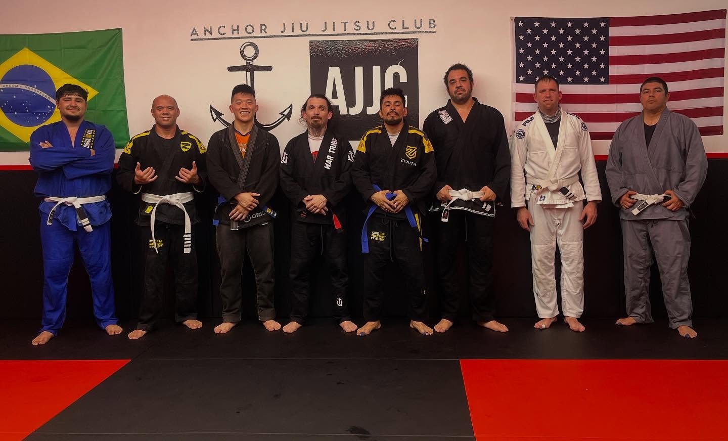 Serving Jiu Jitsu on Tuesdays #waiter #sweeps #jiujitsu #chino #california ⚓️🏴&zwj;☠️