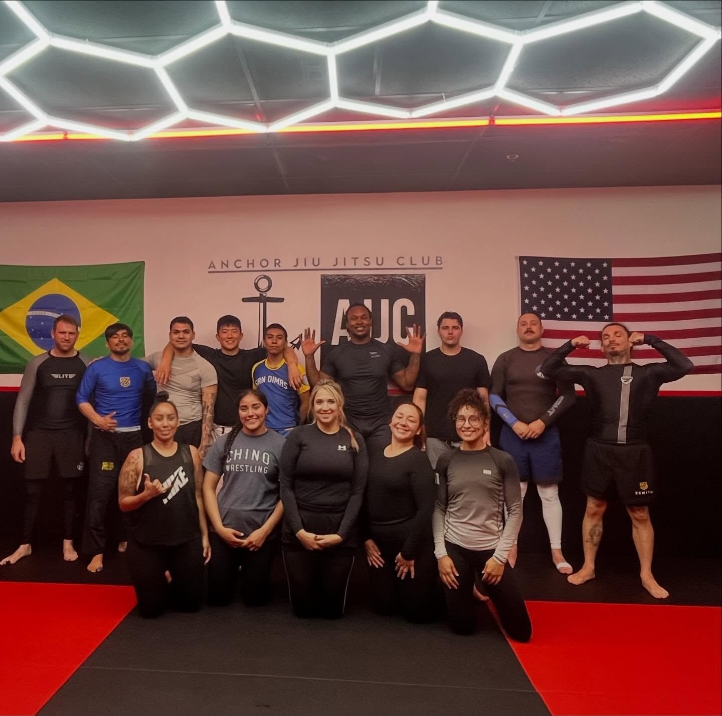 Let&rsquo;s thank @jamellreueljohnson10p  for a awesome leg lock 🦵🔒 class tonite going forward will be have a leg lock clinic for the next couple months on every other Wednesday or twice a month @anchorjiujitsuclub check our schedule or dm about de
