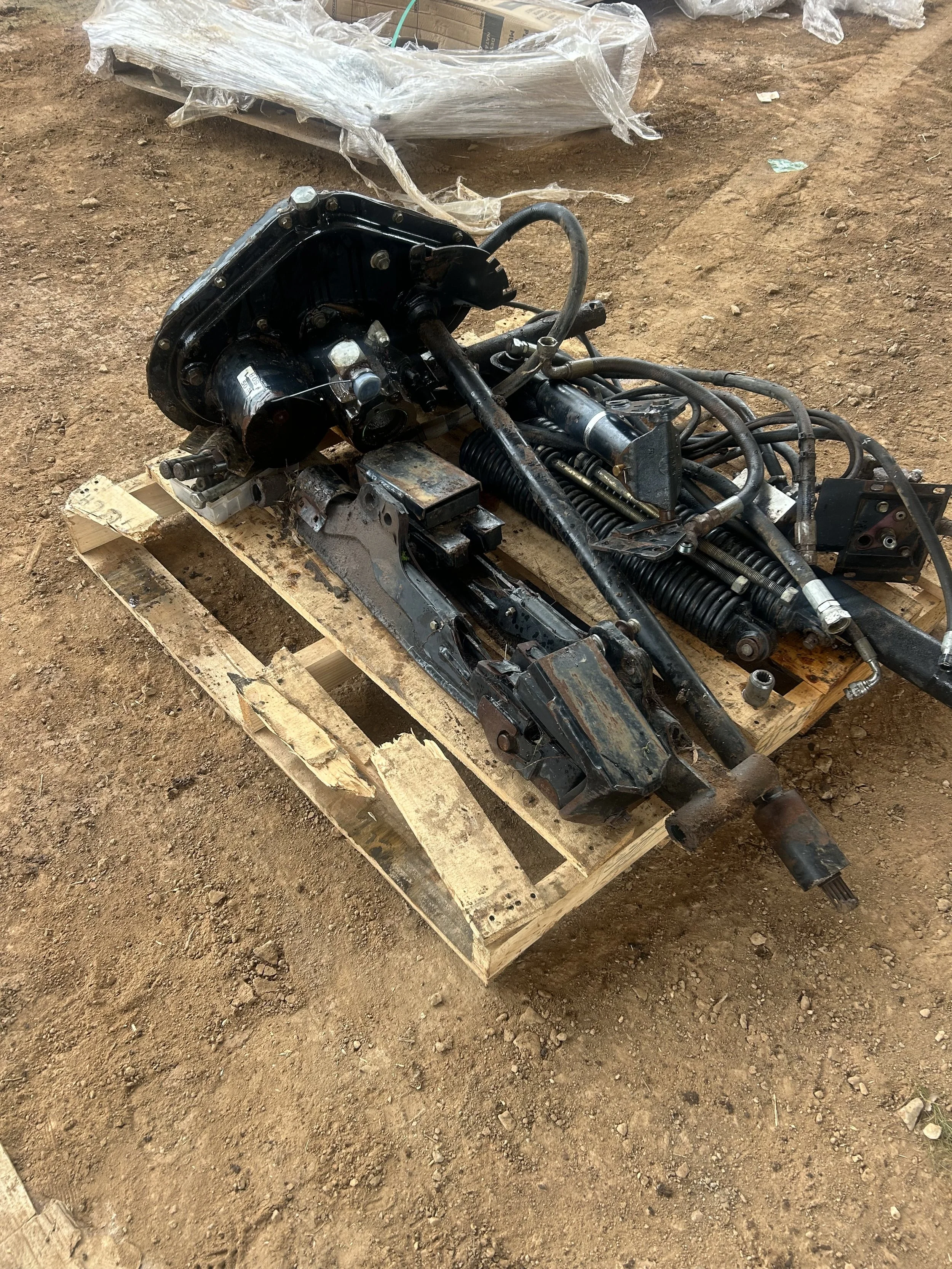MacDon2152 case front parts.Hydraulic top link2.jpeg