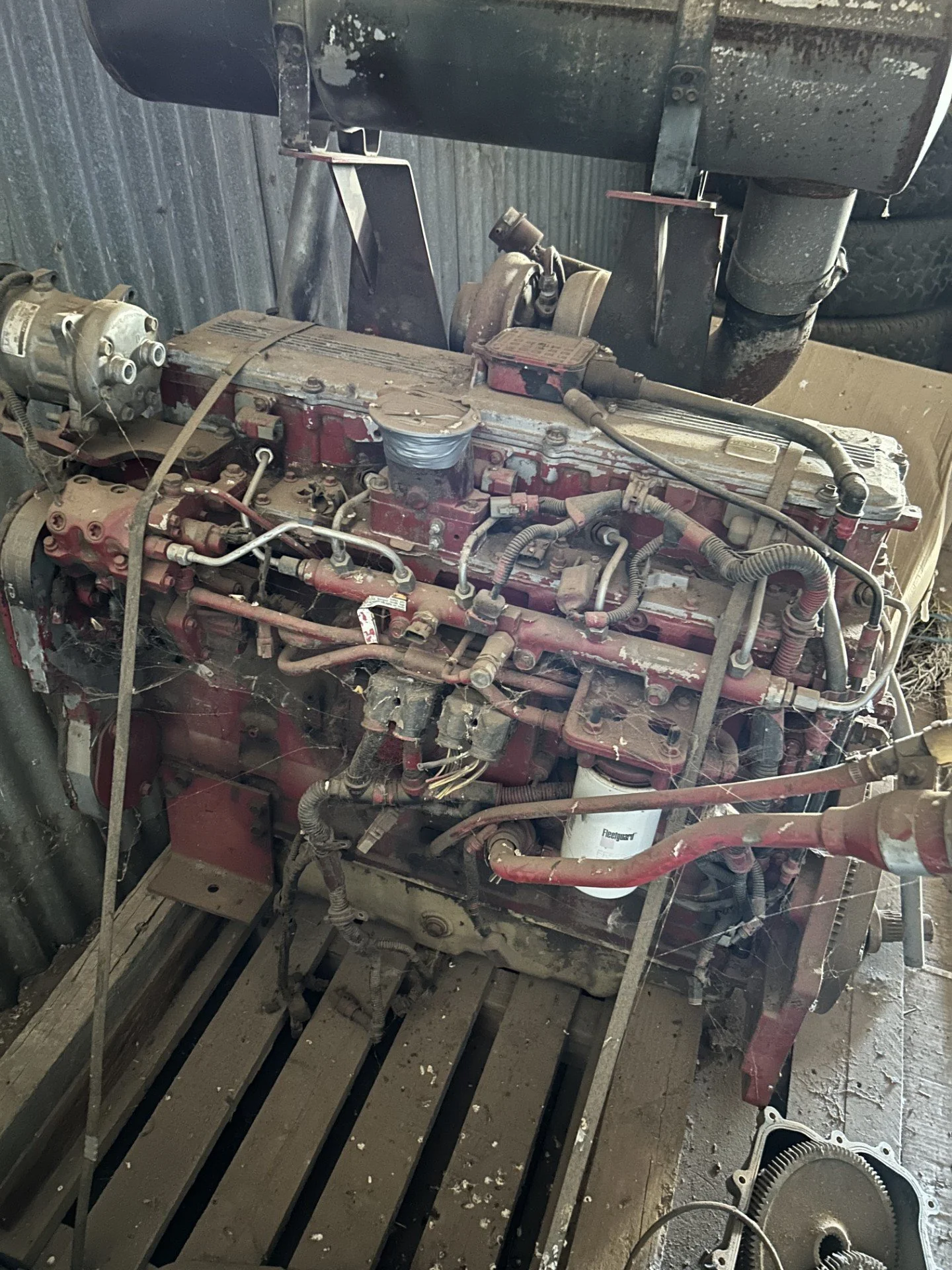 CUMMINS ENGINE $3000 (2).jpg
