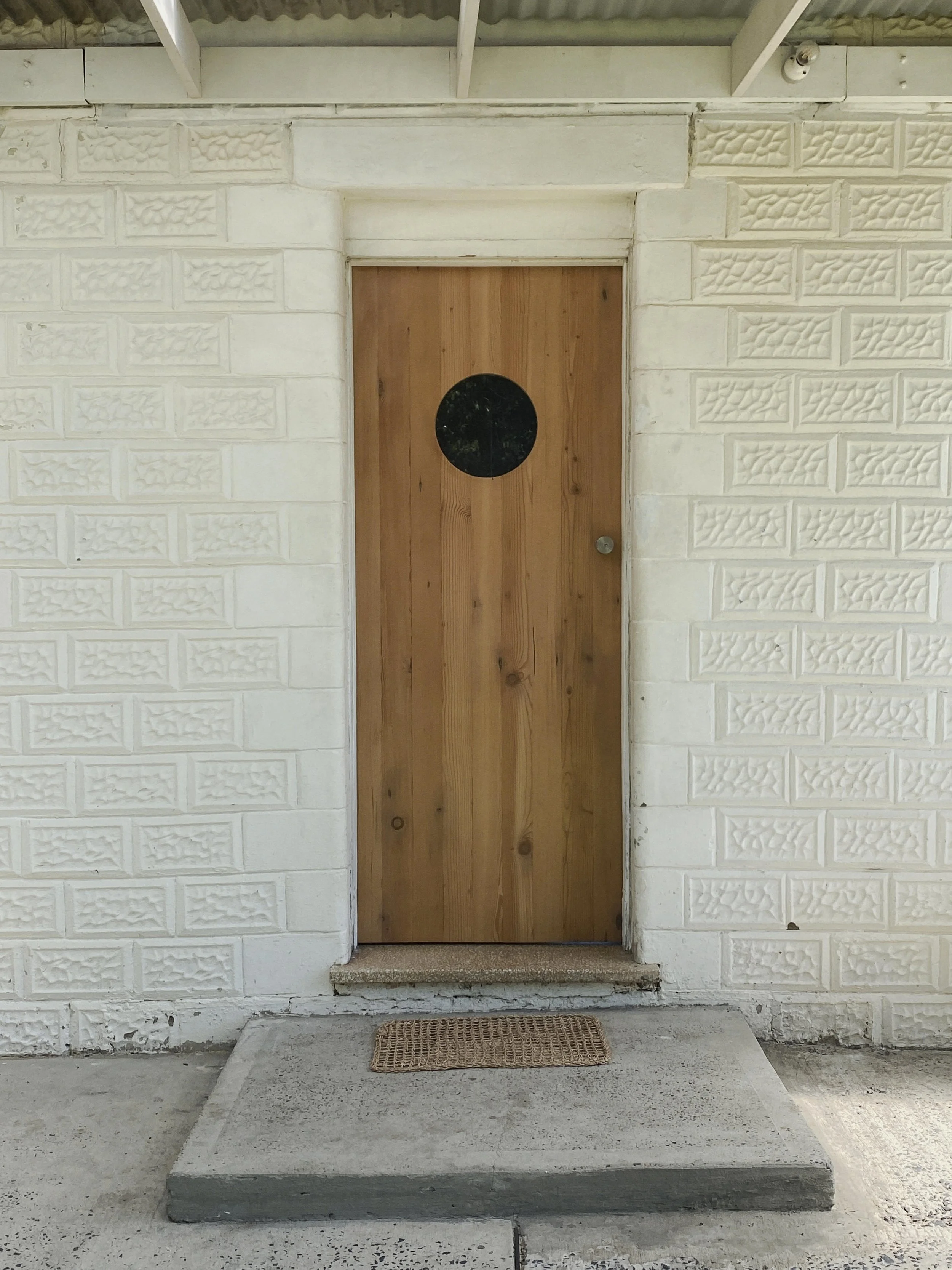 the special house front wooden porthole door