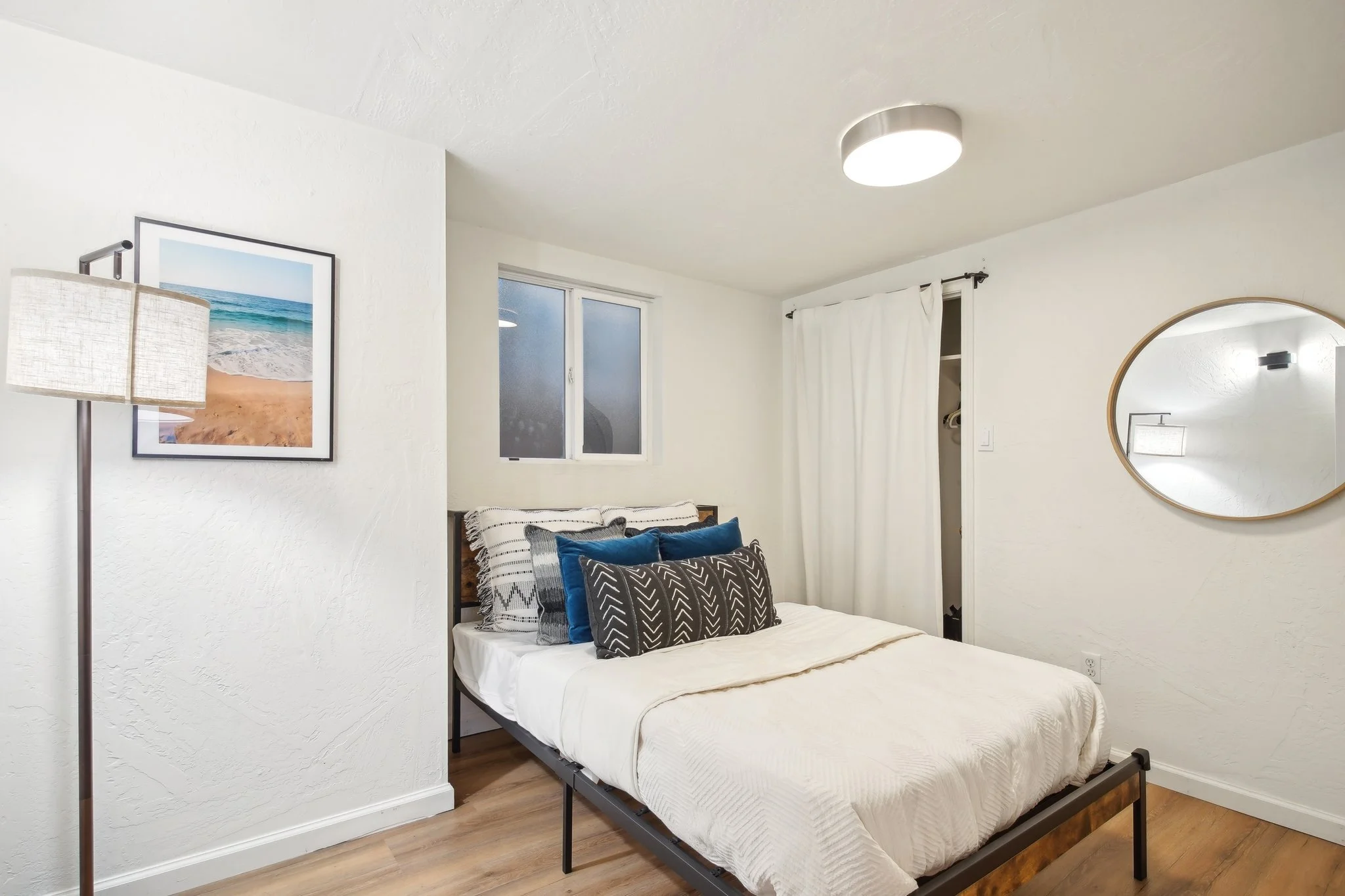 45-web-or-mls-Hampton Ave-045.jpg