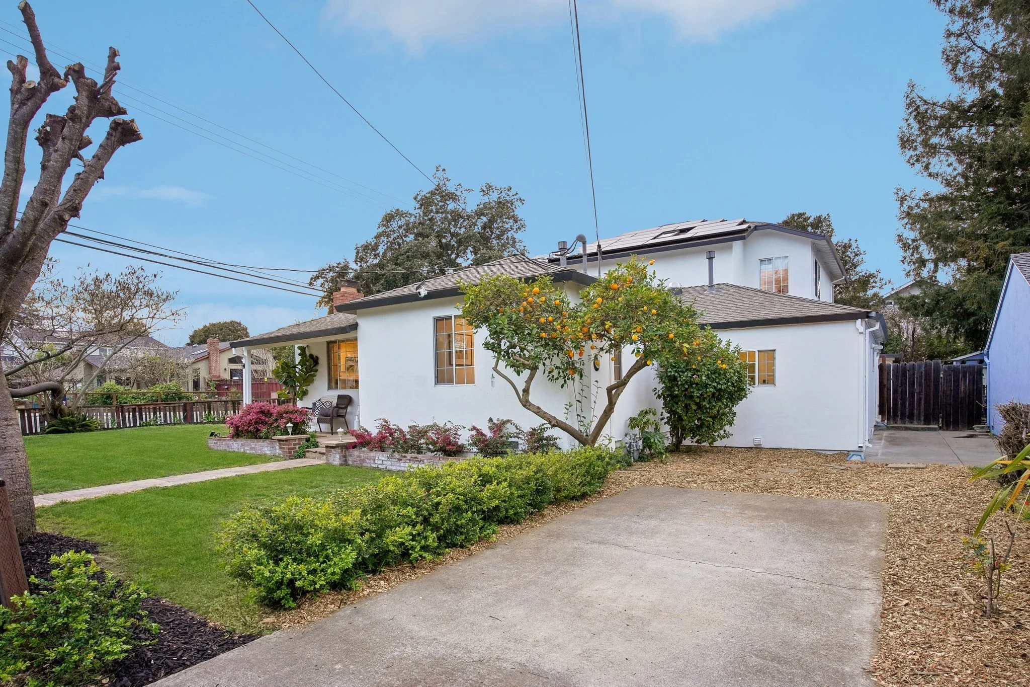 61-web-or-mls-Hampton Ave-061.jpg