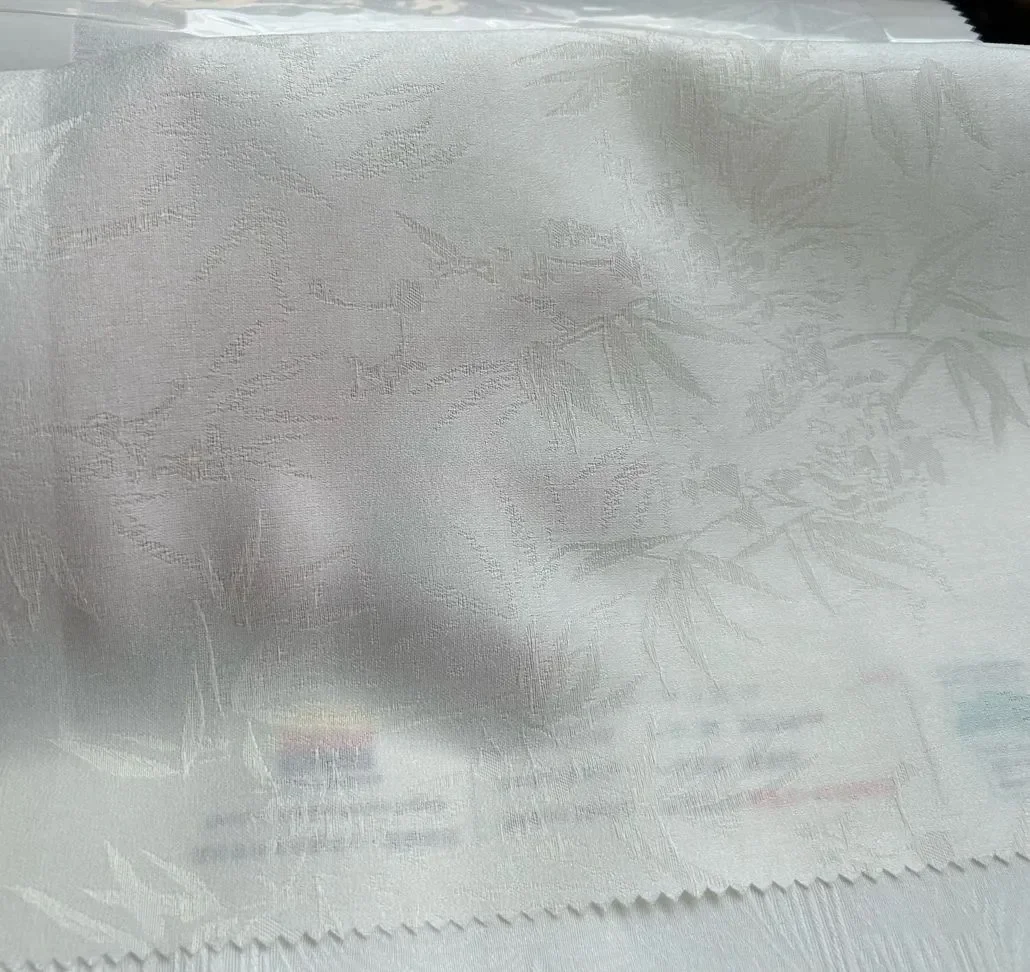 CMY-15 off white
Silky Yarn Jacquard Artwork