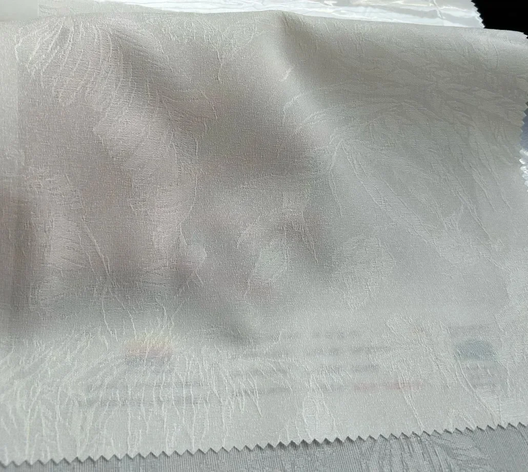 CMY-19 off white
Silky Yarn Jacquard Artwork