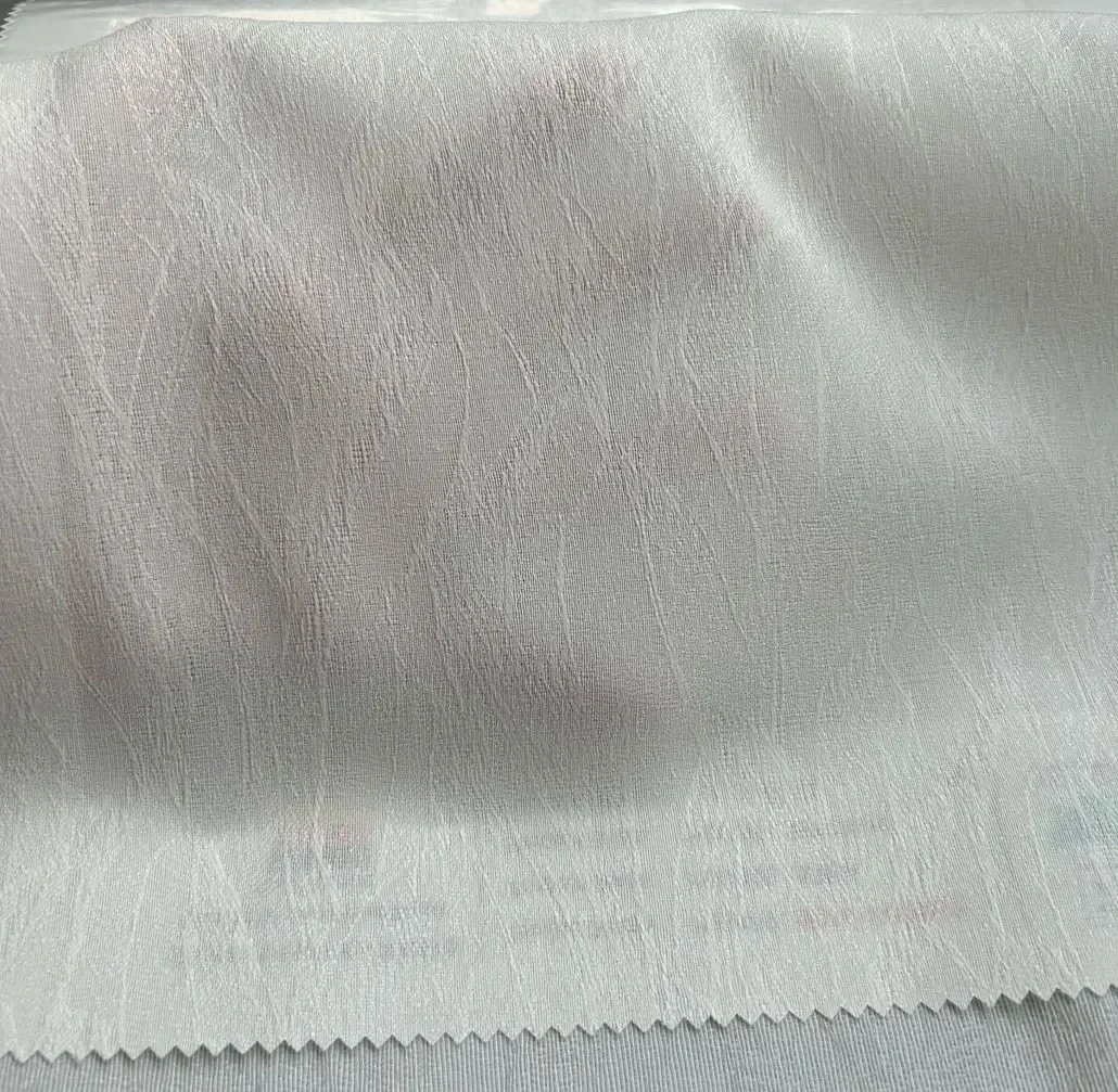 CMY-12 off white
Silky Yarn Jacquard Artwork