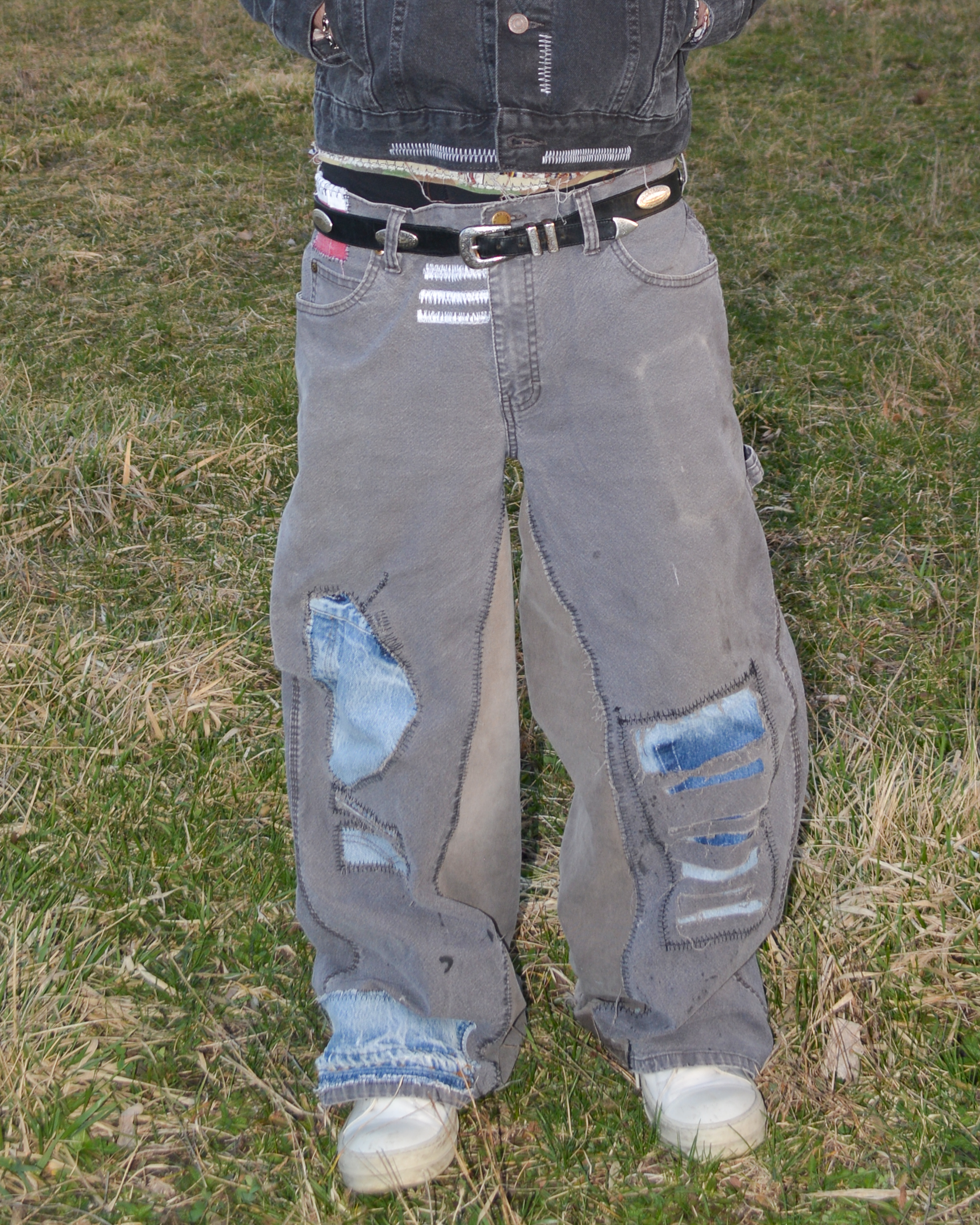 brown pants on body 2.png