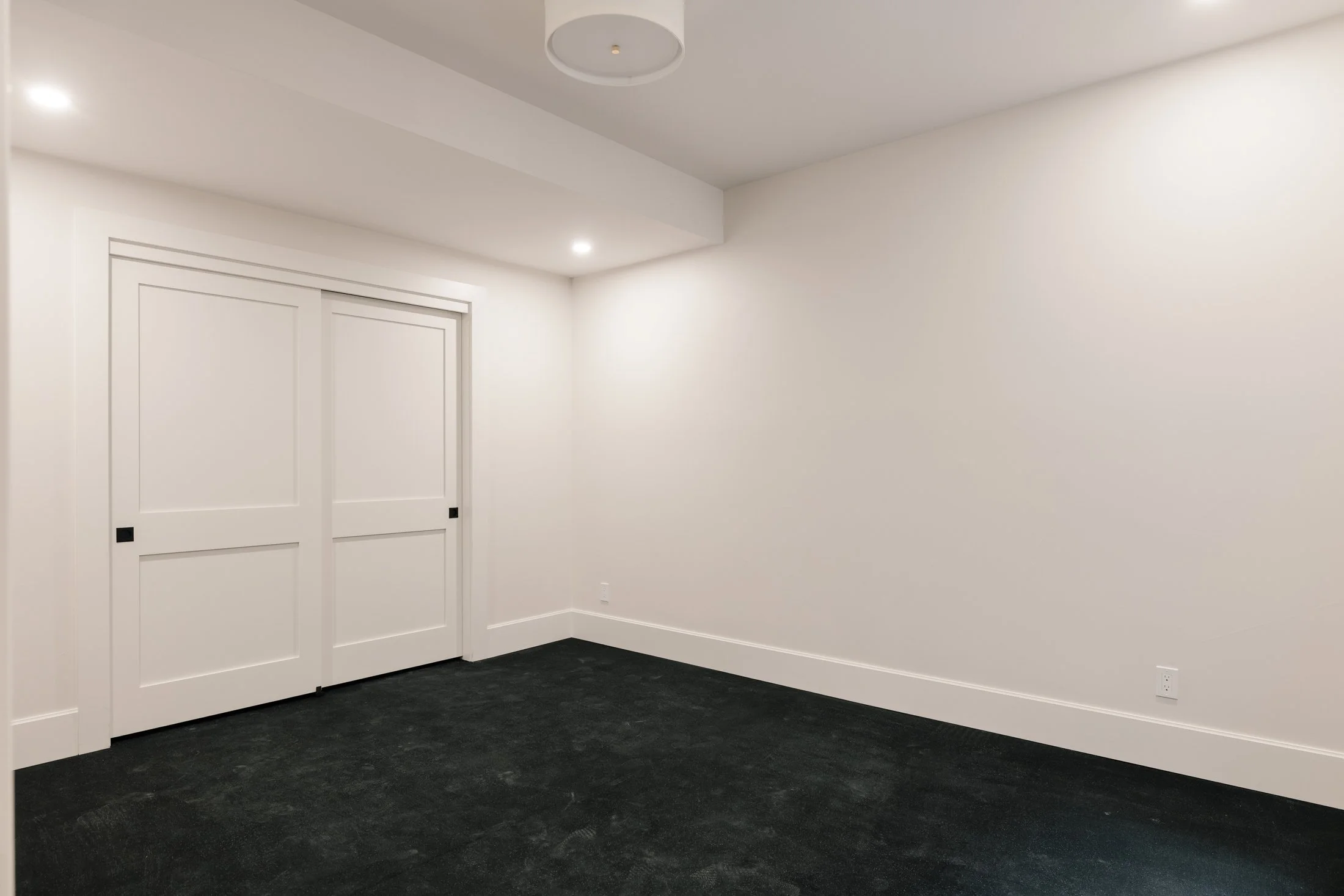 295 N Kearney St-050.jpg