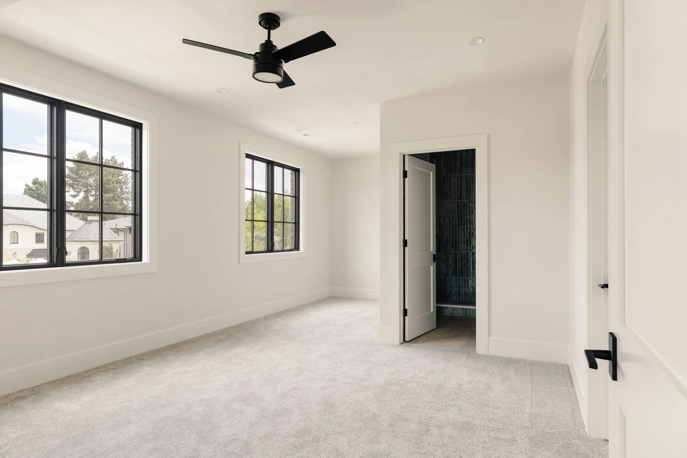 295 N Kearney St-030.jpg