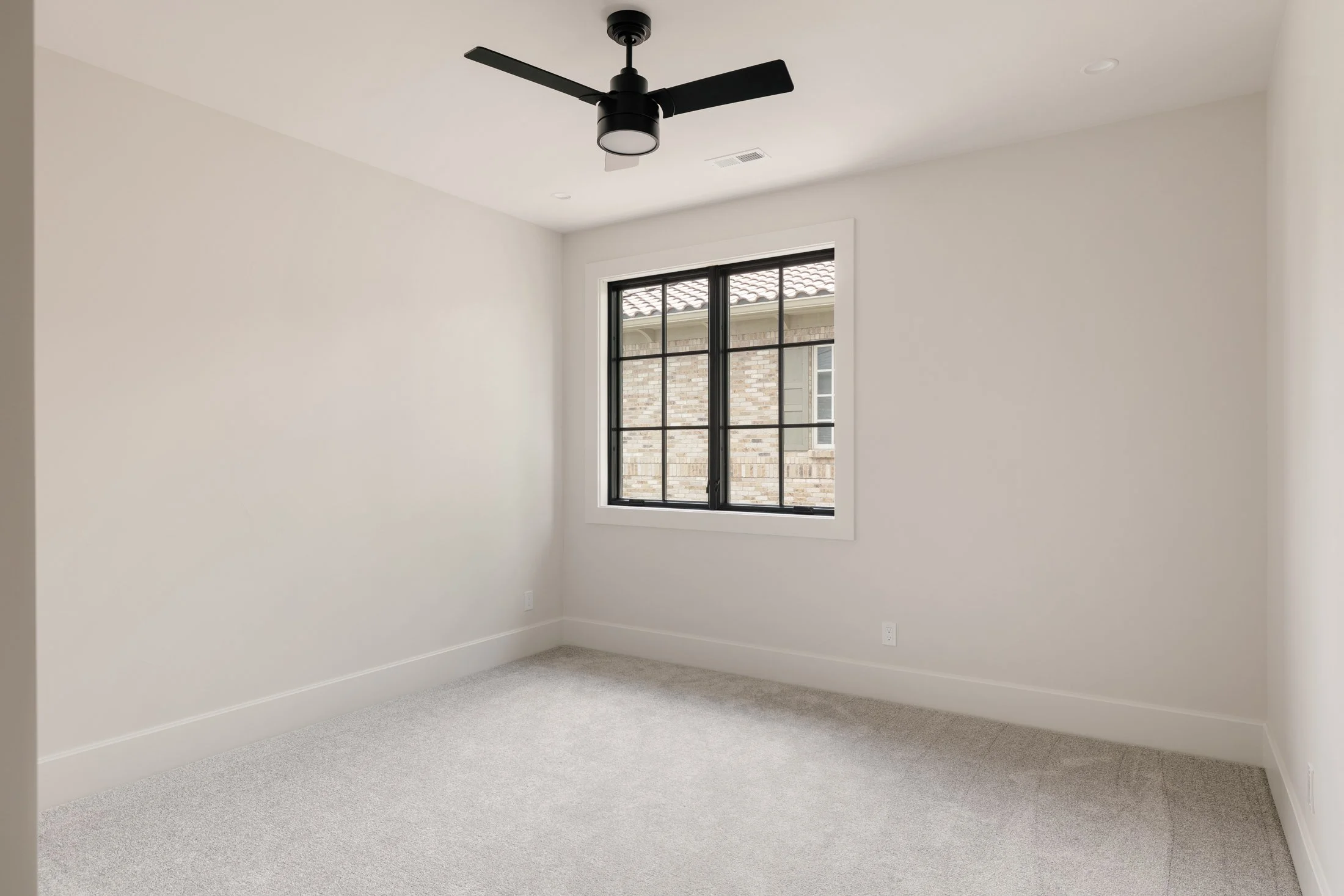 295 N Kearney St-032.jpg