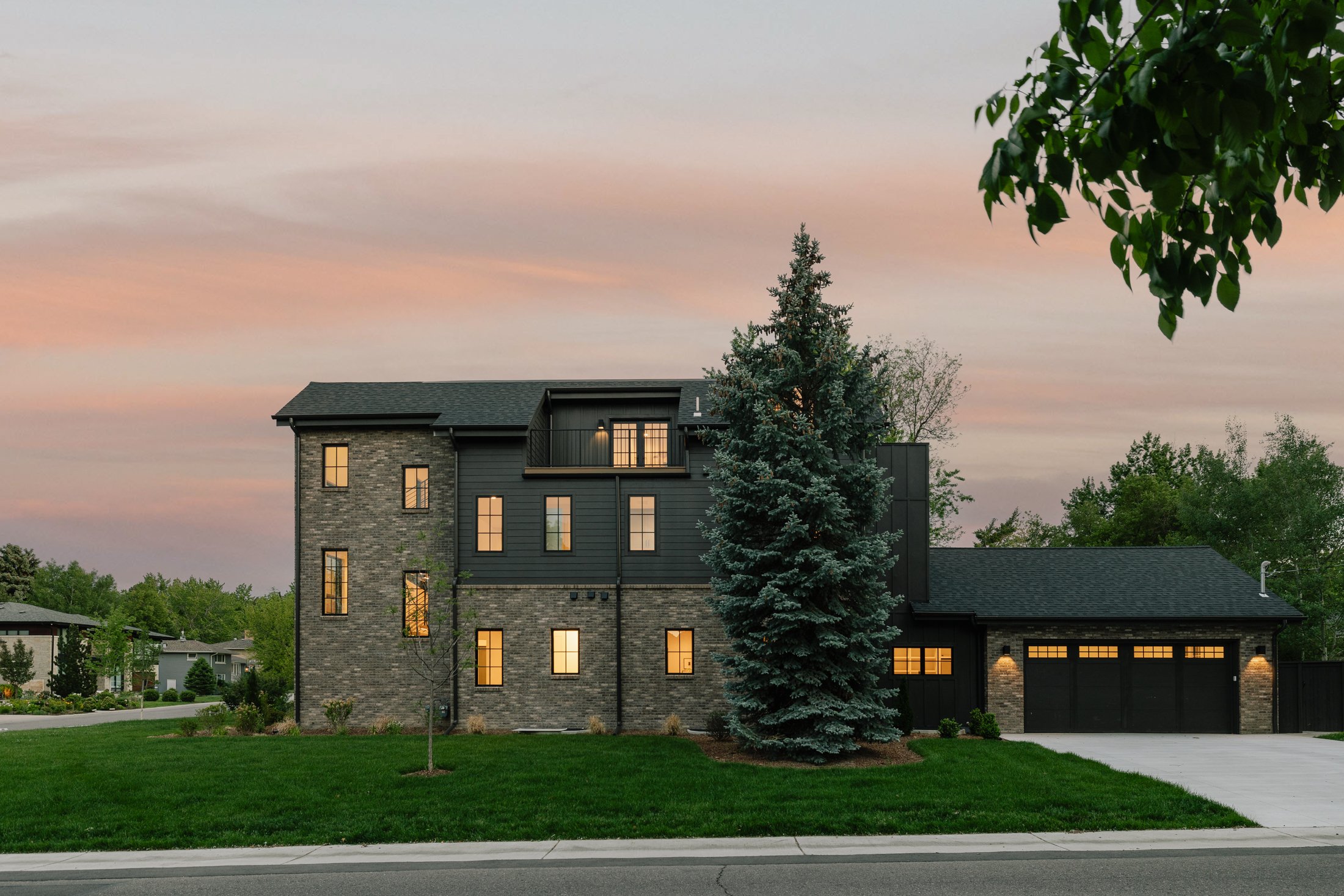295 N Kearney St-twilight-004.jpg