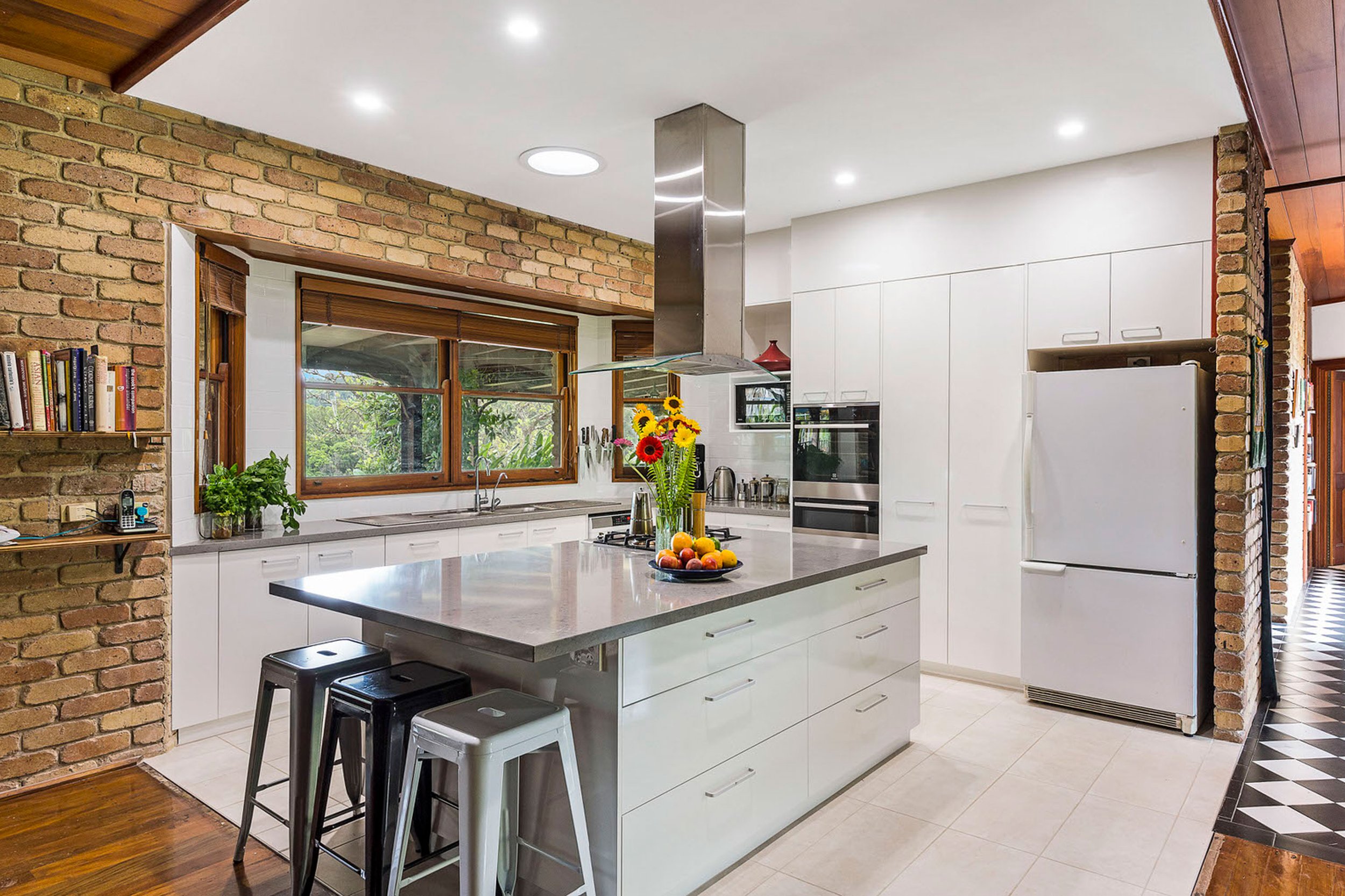 MaromCreek_Kitchen3.jpg