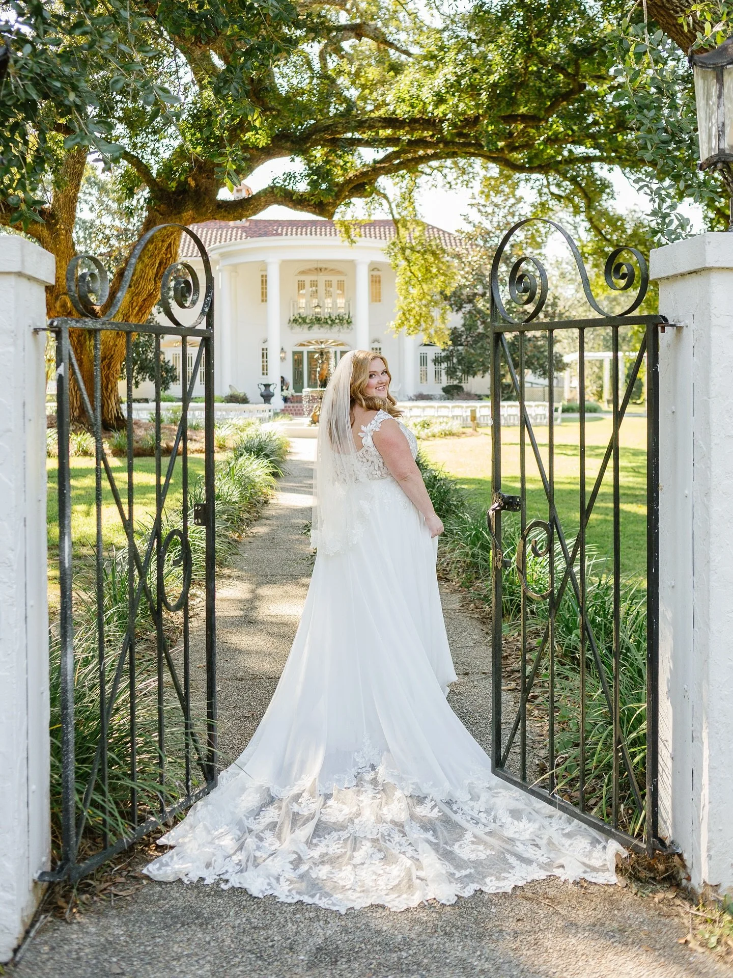 Every corner of Oak Crest is made for memories &mdash; and the photos that capture them&hellip;

📸: @julie.holmes.photography