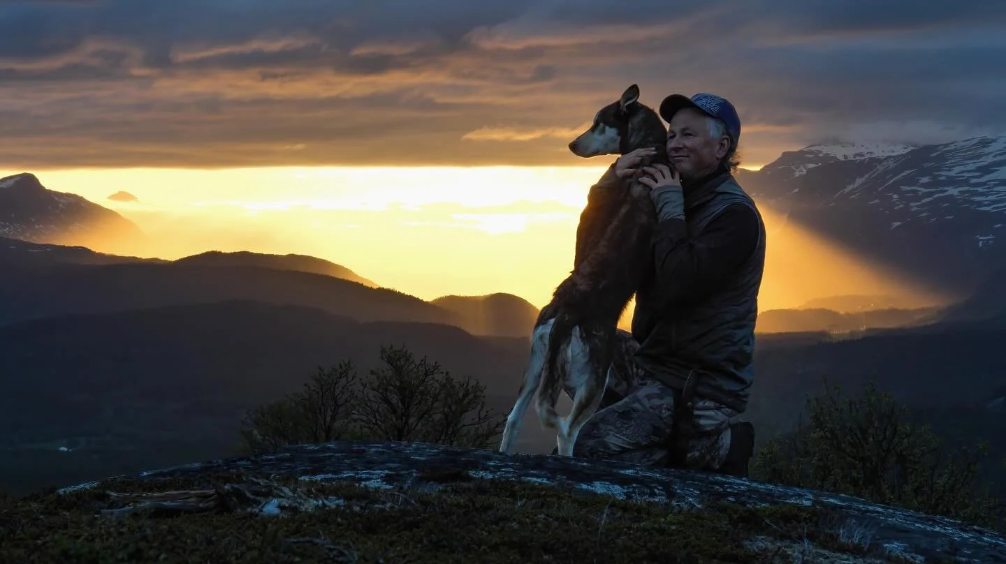 Vi er s&aring; heldige &aring; f&aring; Bengt Are Barstad p&aring; bes&oslash;k p&aring; Hyttemessen! Han vil dele sine erfaringer fra 6 &aring;r i villmarka, hvordan livet ute har formet han og mye mer🤩

11. februar markerer @2000dagerute et helt u