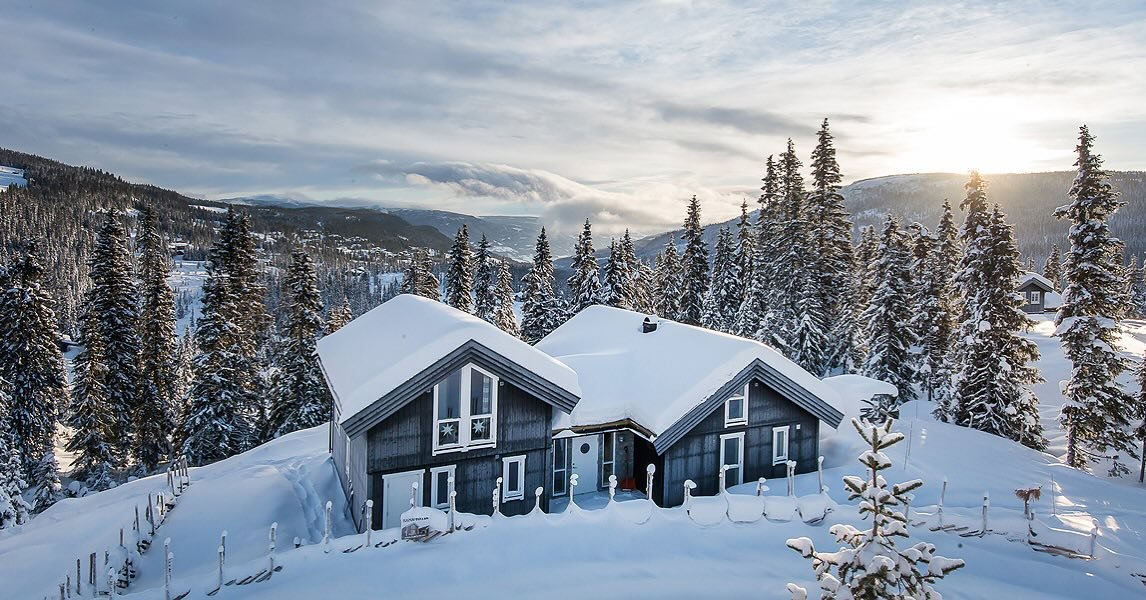 M&oslash;t @ranahytta p&aring; Hyttemessen 13.&ndash;15. mars ✨
M&oslash;t hyttearkitekten Robin og de dyktige konsulentene p&aring; stand 56. Bes&oslash;k ogs&aring; visningshytta p&aring; Hellerudsletta rett ved messen. 
&laquo;La oss hjelpe deg me