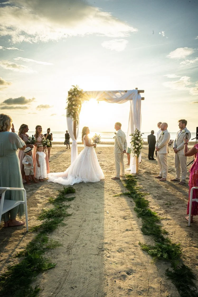 Wedding arch.jpeg