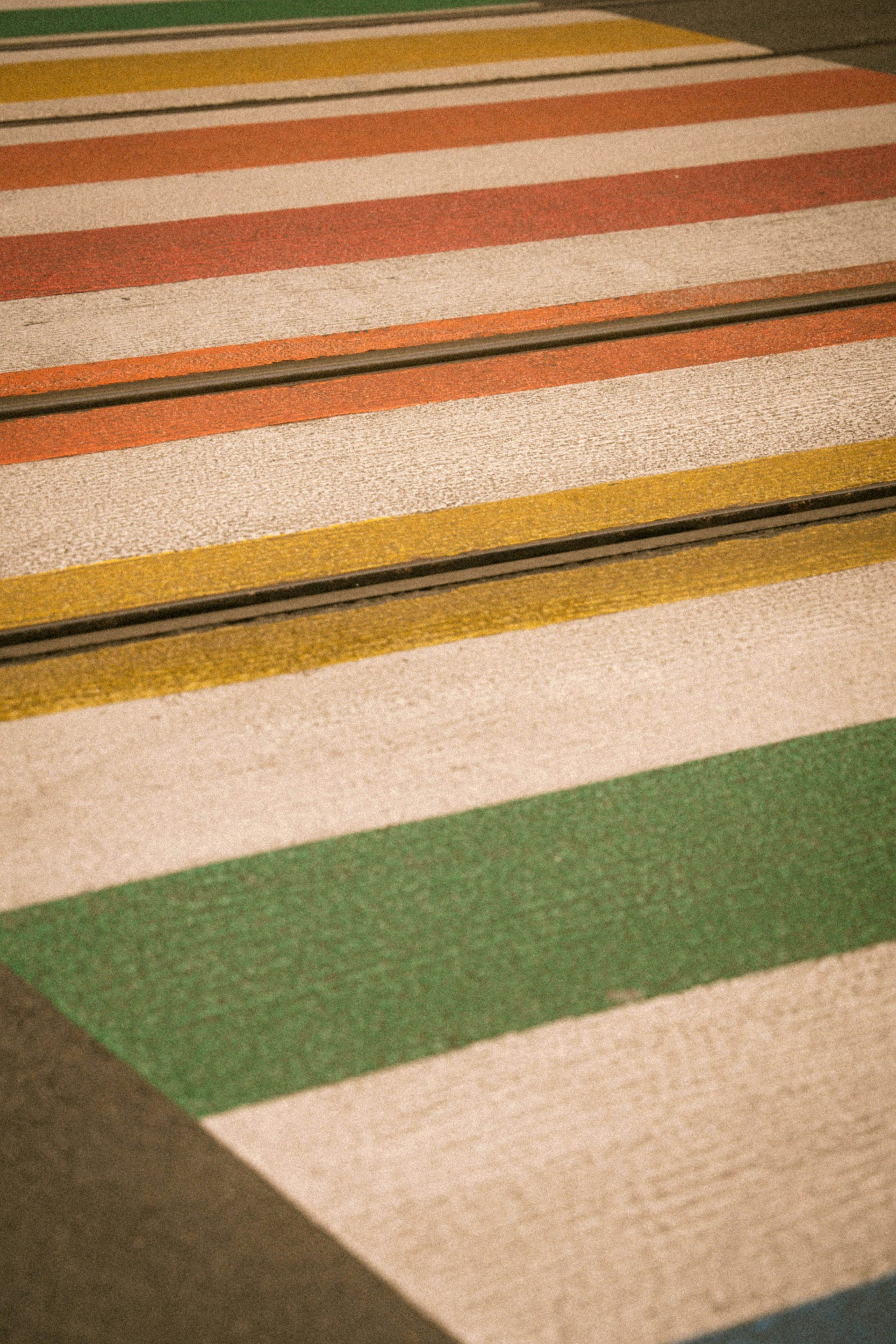 How Patterns Affect Dementia: Why Stripes and Thresholds Matter