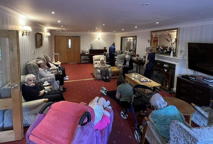 Wardside House Residents in the Lounge