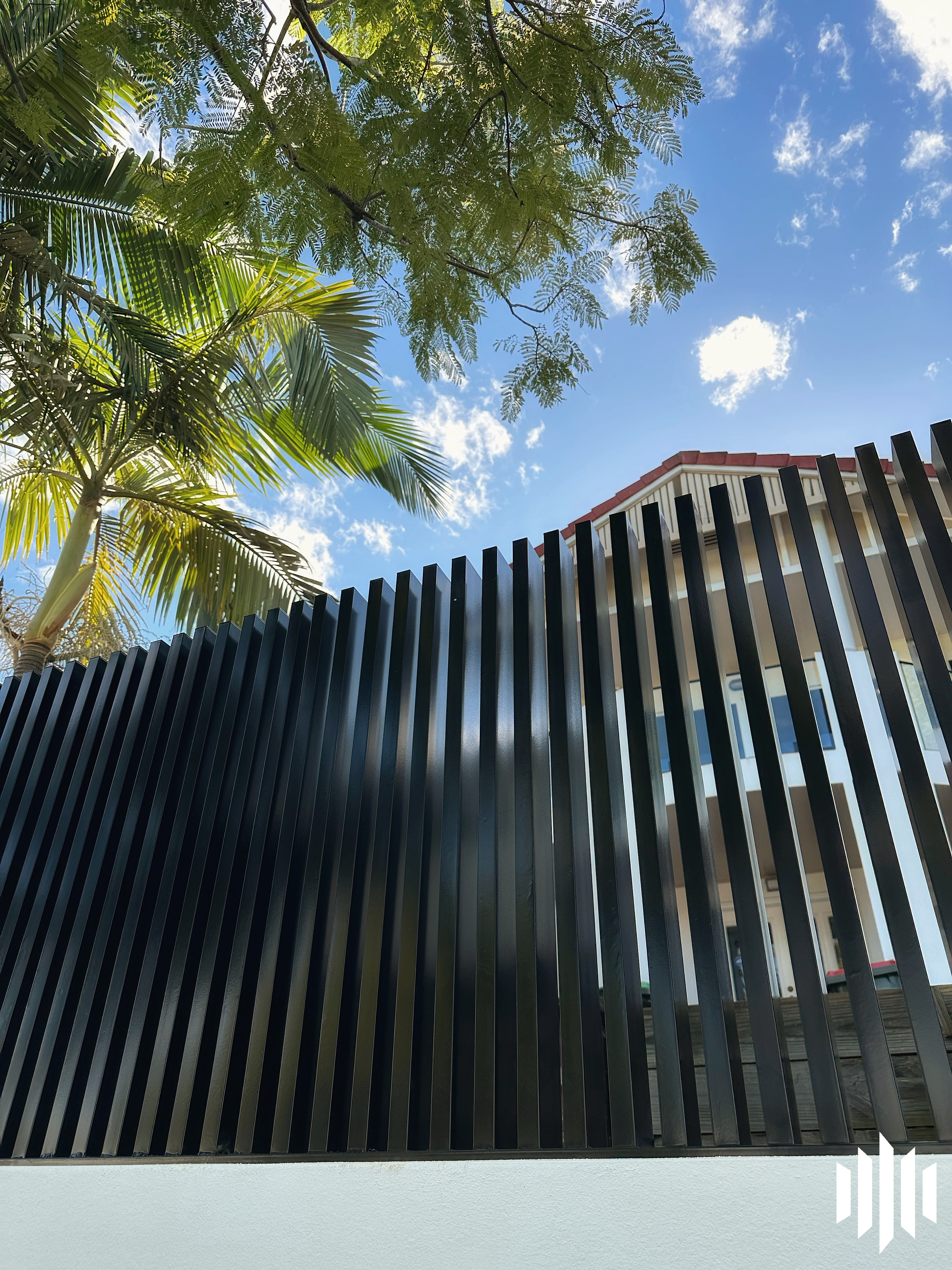Rail-less batten fencing.png