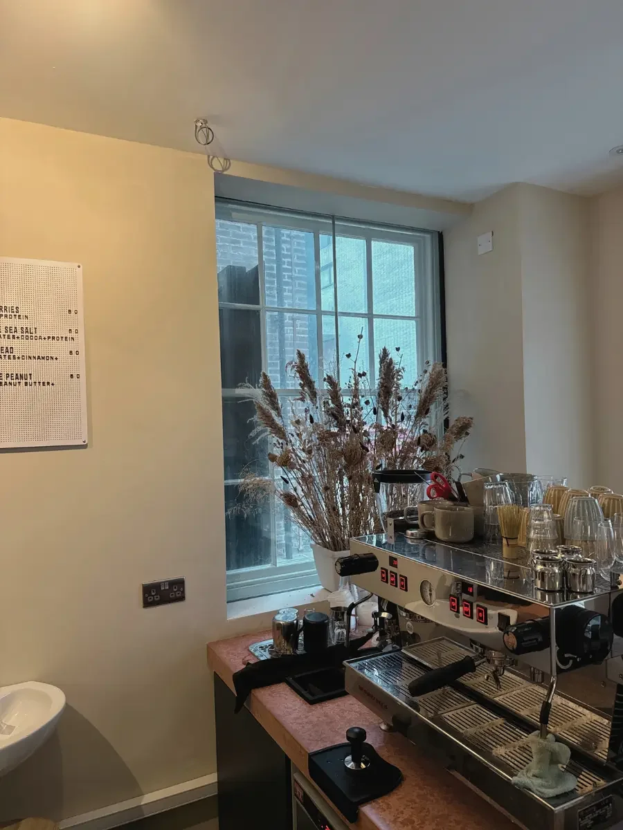 window display of dried meadow flowers at Güs Wellness Sheffield